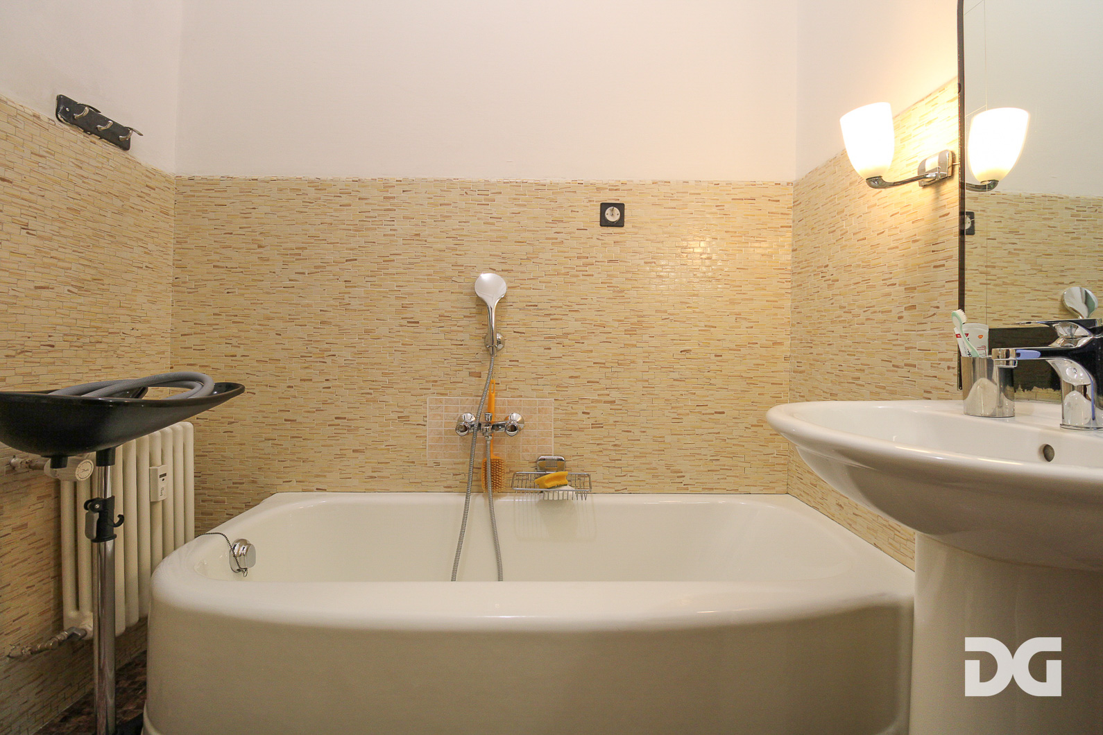 Immobiliare Del Guasta CASTELLETTO – VIA LORENZO STALLO LUMINOSI MQ. 96 