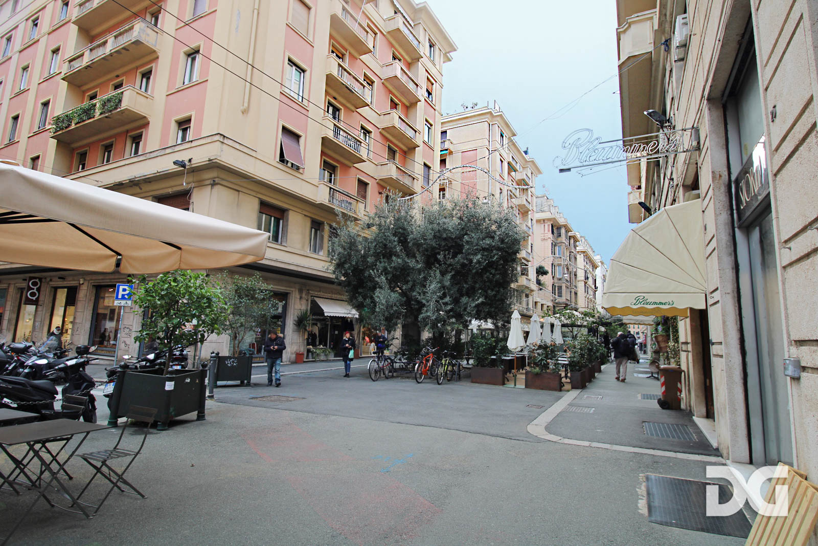 Immobiliare Del Guasta QUADRILATERO – ATTIVITA’ BAR/RISTORAZIONE 