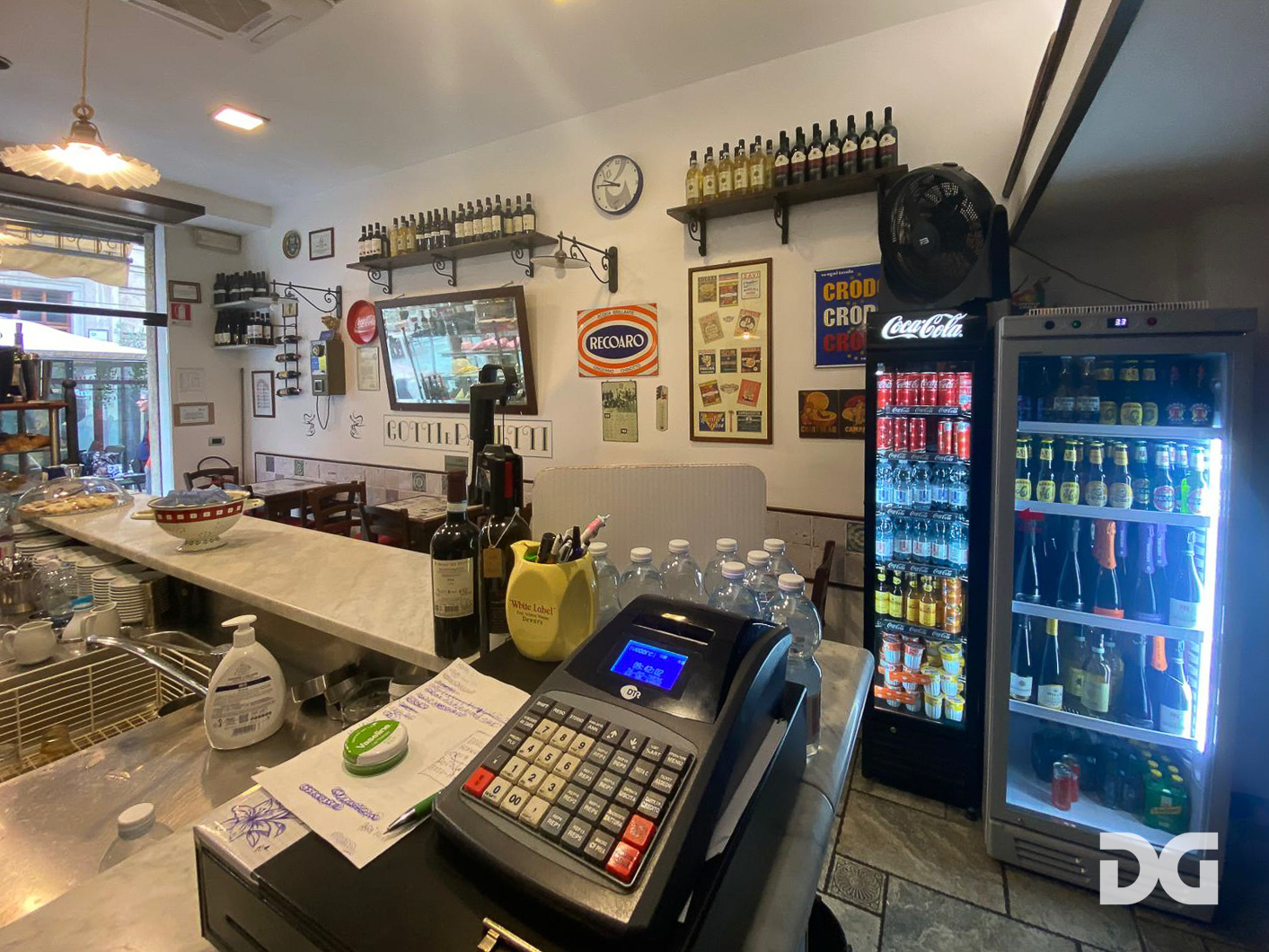 Immobiliare Del Guasta QUADRILATERO – ATTIVITA’ BAR/RISTORAZIONE 