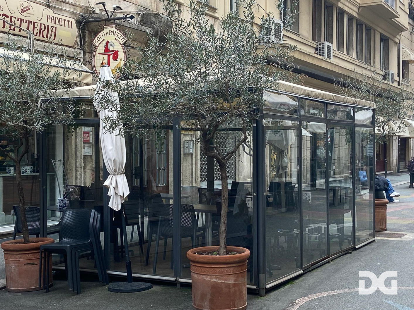 Immobiliare Del Guasta QUADRILATERO – ATTIVITA’ BAR/RISTORAZIONE 