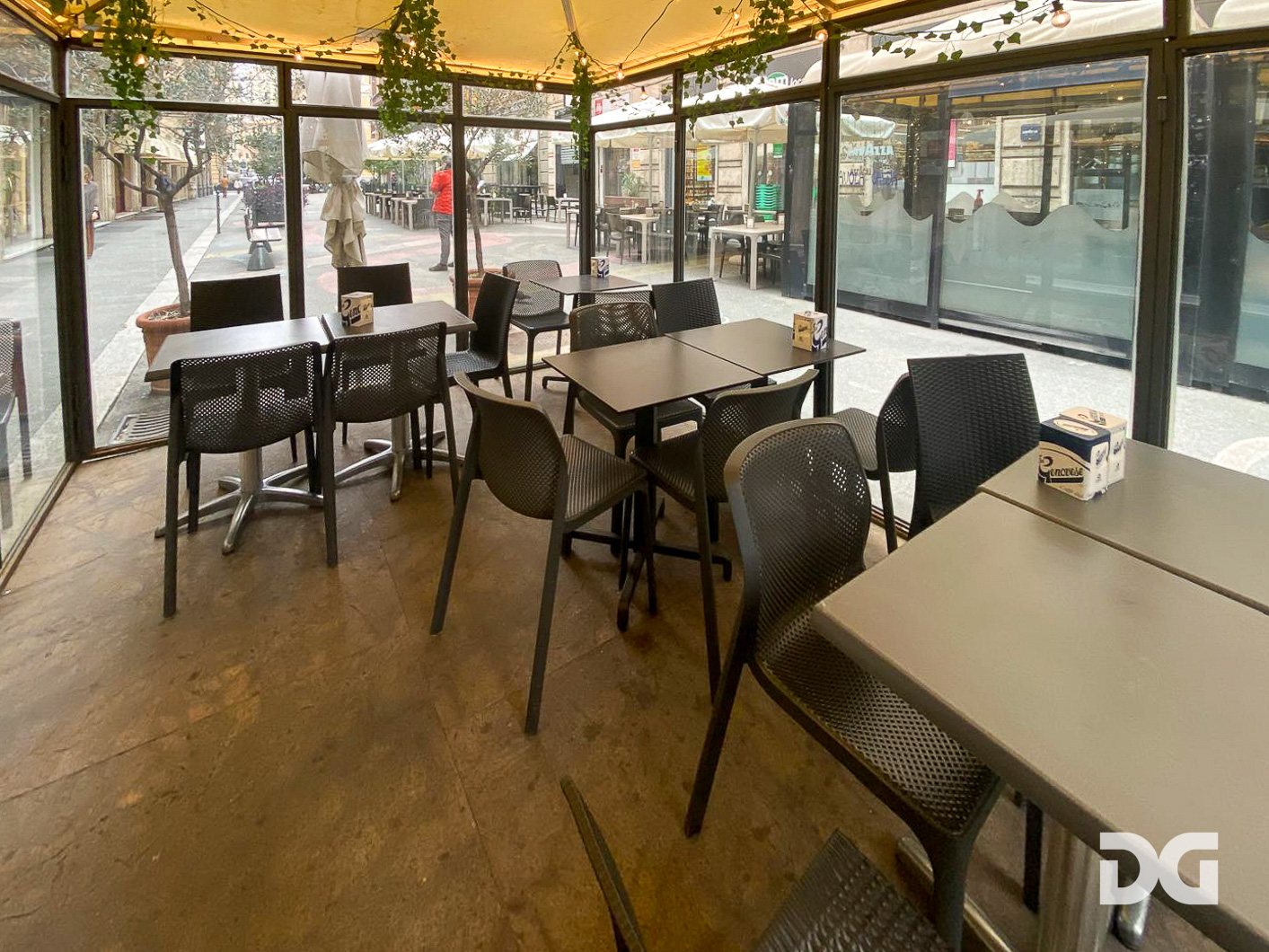 Immobiliare Del Guasta QUADRILATERO – ATTIVITA’ BAR/RISTORAZIONE 