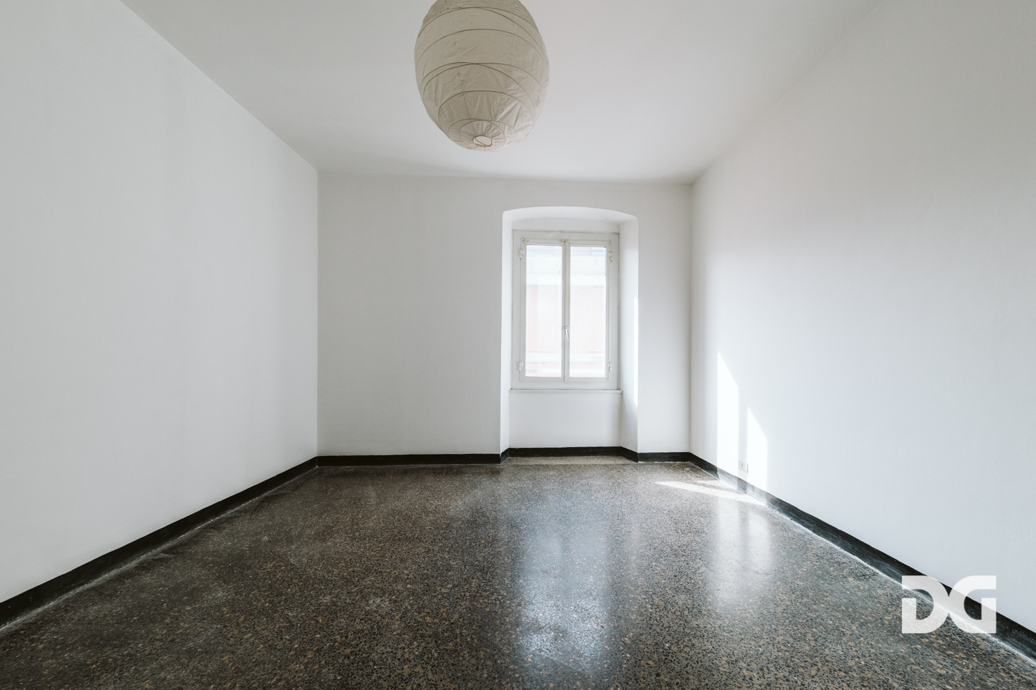 Immobiliare Del Guasta FOCE VIA CIPRO – ORDINATI E LUMINOSI MQ. 120 