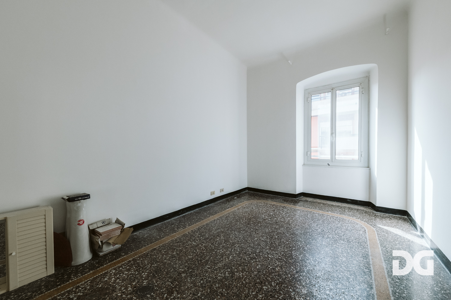 Immobiliare Del Guasta FOCE VIA CIPRO – ORDINATI E LUMINOSI MQ. 120 