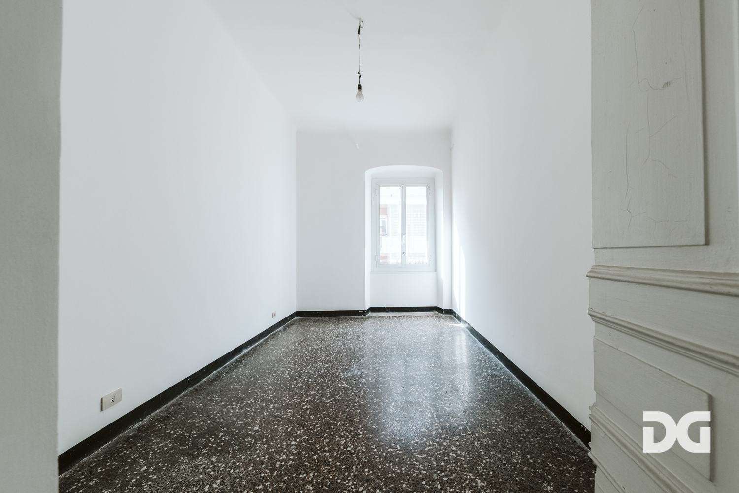 Immobiliare Del Guasta FOCE VIA CIPRO – ORDINATI E LUMINOSI MQ. 120 