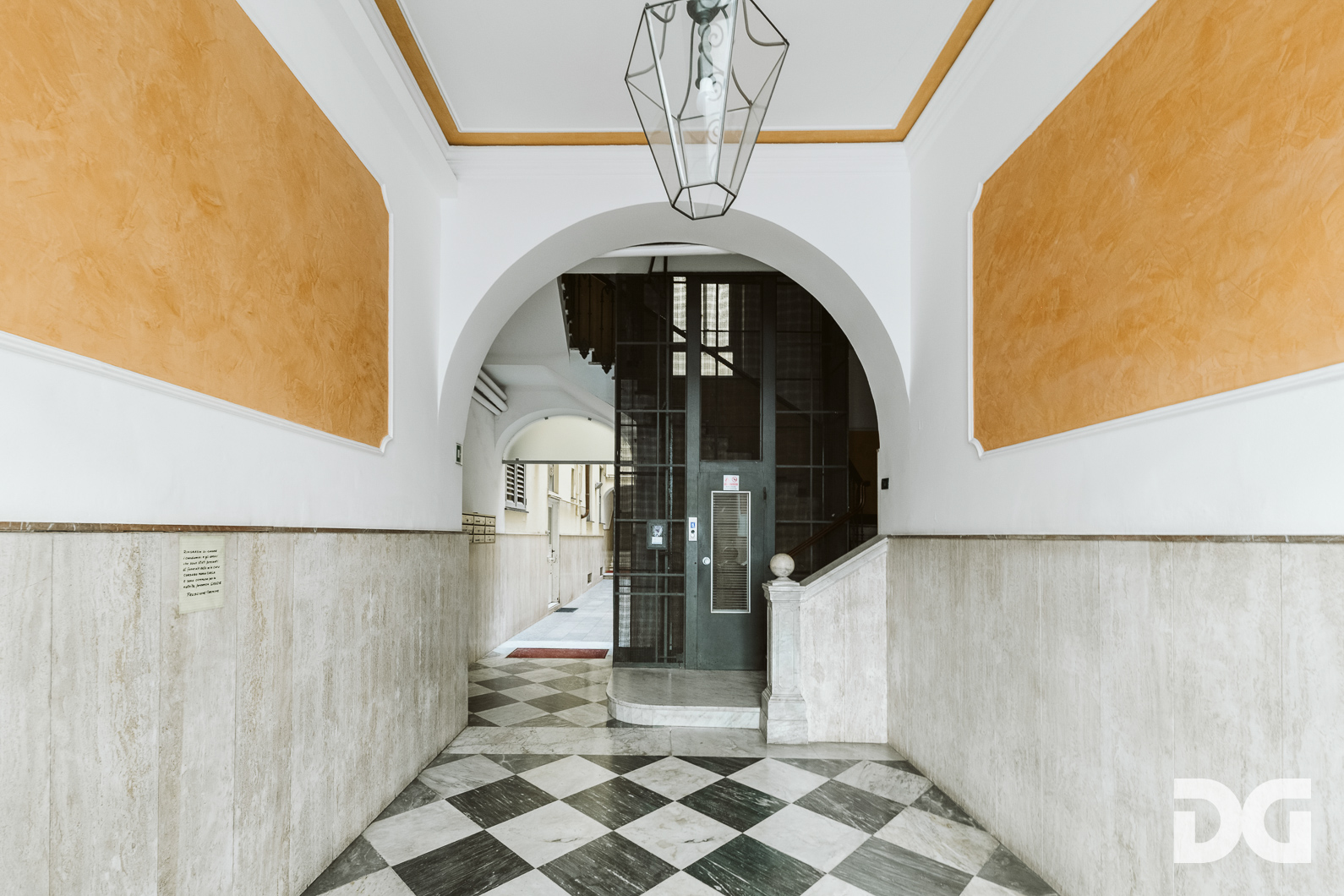 Immobiliare Del Guasta FOCE VIA CIPRO – ORDINATI E LUMINOSI MQ. 120 