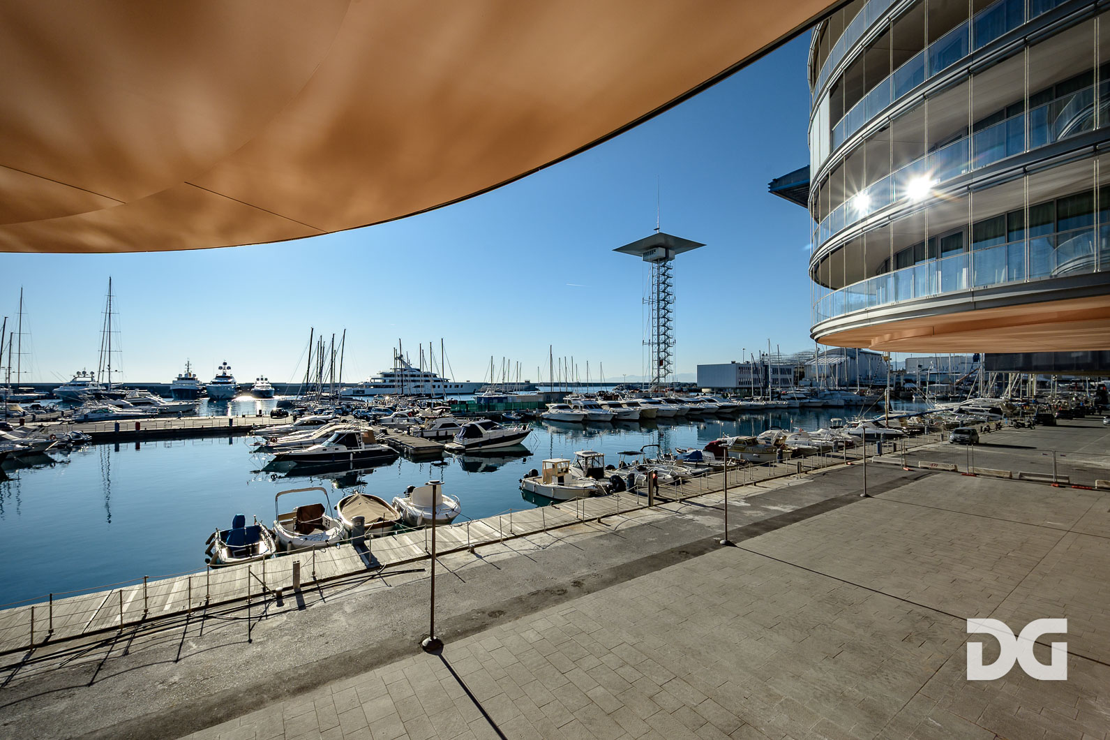 Immobiliare Del Guasta WATERFRONT DI LEVANTE – ARREDATI MQ. 64 CON TERRAZZO E POSTO AUTO 