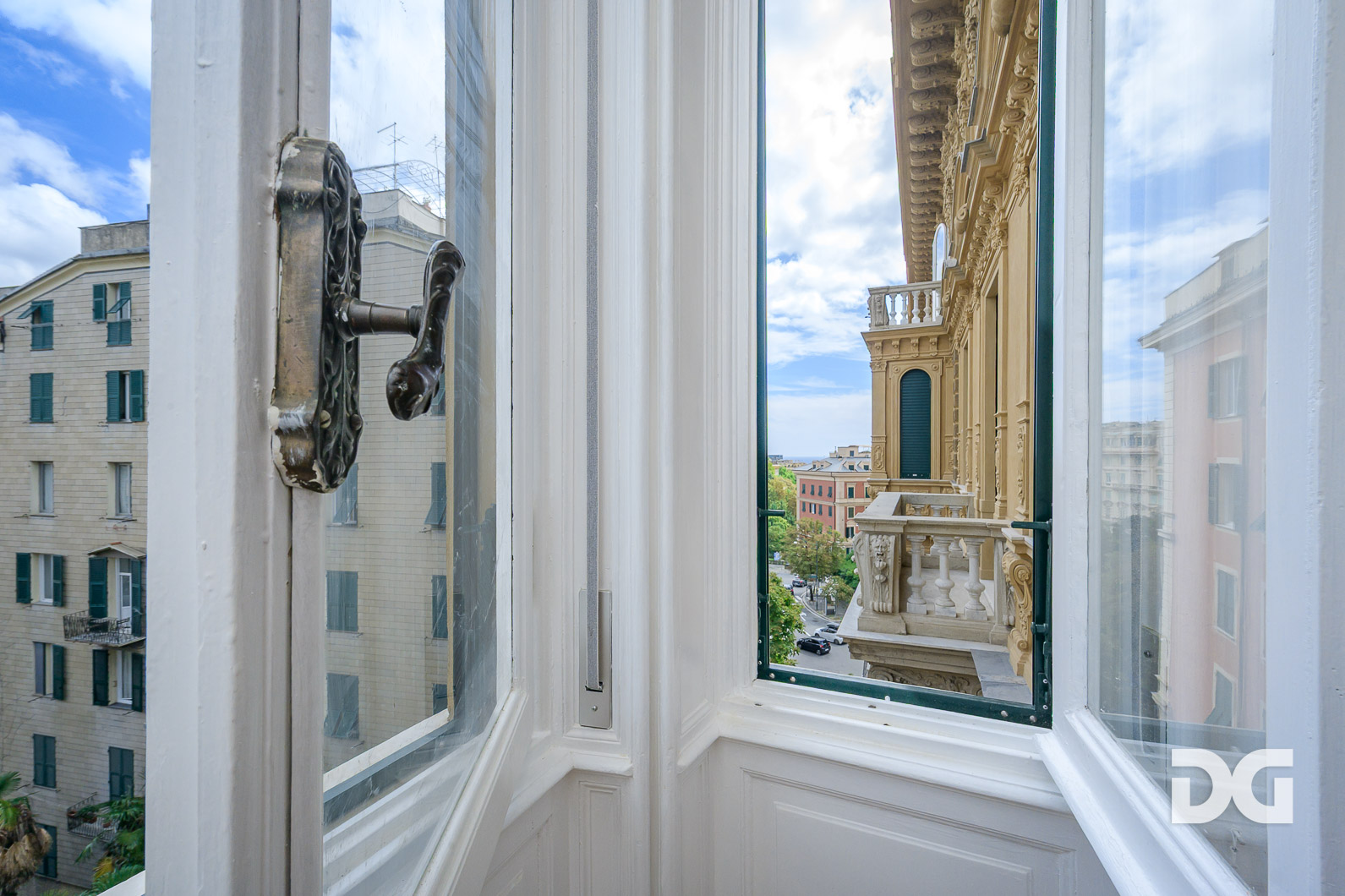 Immobiliare Del Guasta PIAZZA MANIN – RISTRUTTURATI MQ. 145 PENULTIMO PIANO 