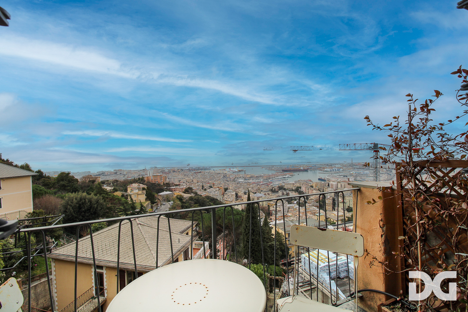 Immobiliare Del Guasta CASTELLETTO – SC. DOMENICO CHIODO PANORAMICISSIMI MQ. 72 CON TERRAZZO