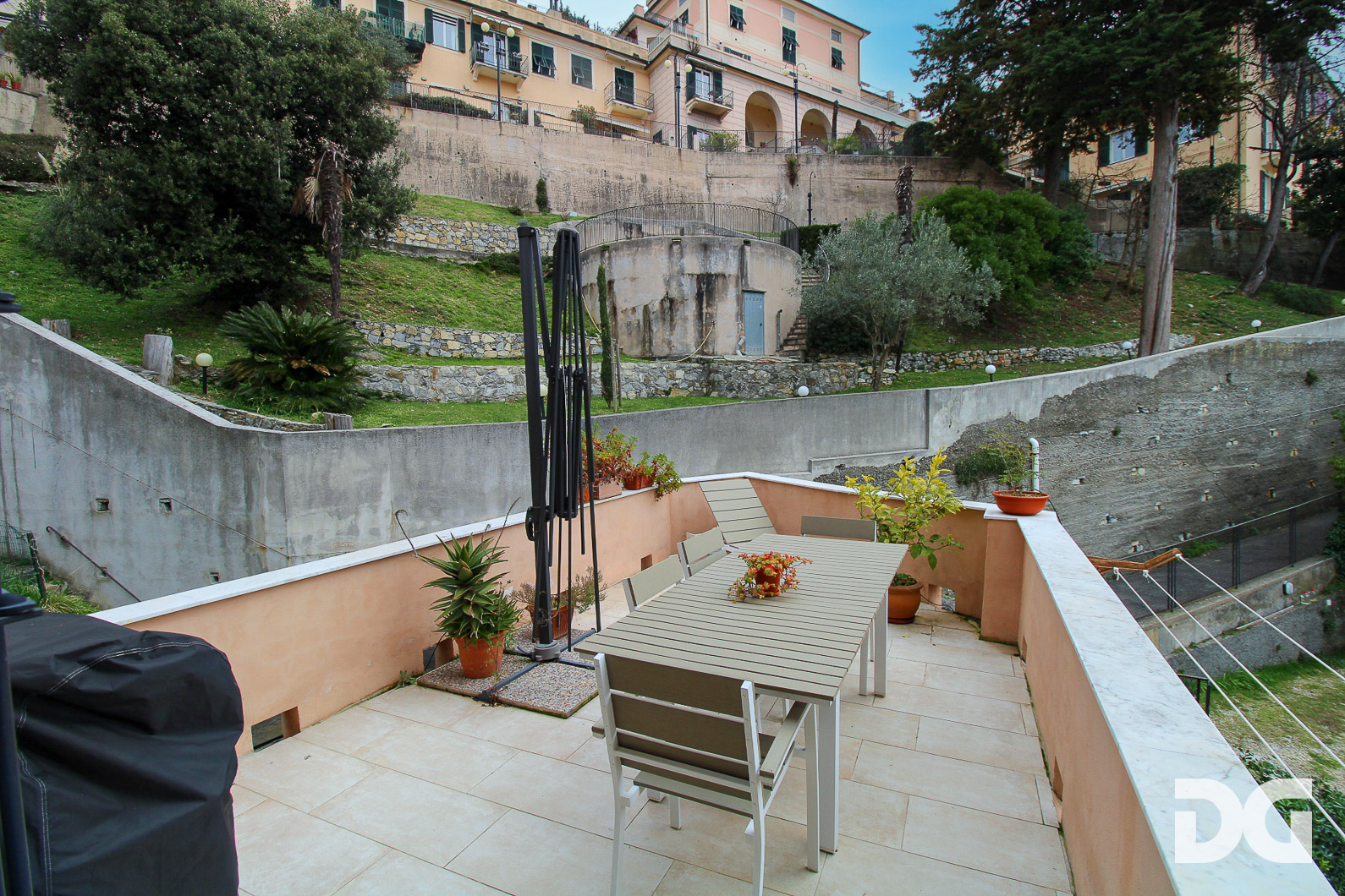 Immobiliare Del Guasta CASTELLETTO – SC. DOMENICO CHIODO PANORAMICISSIMI MQ. 72 CON TERRAZZO