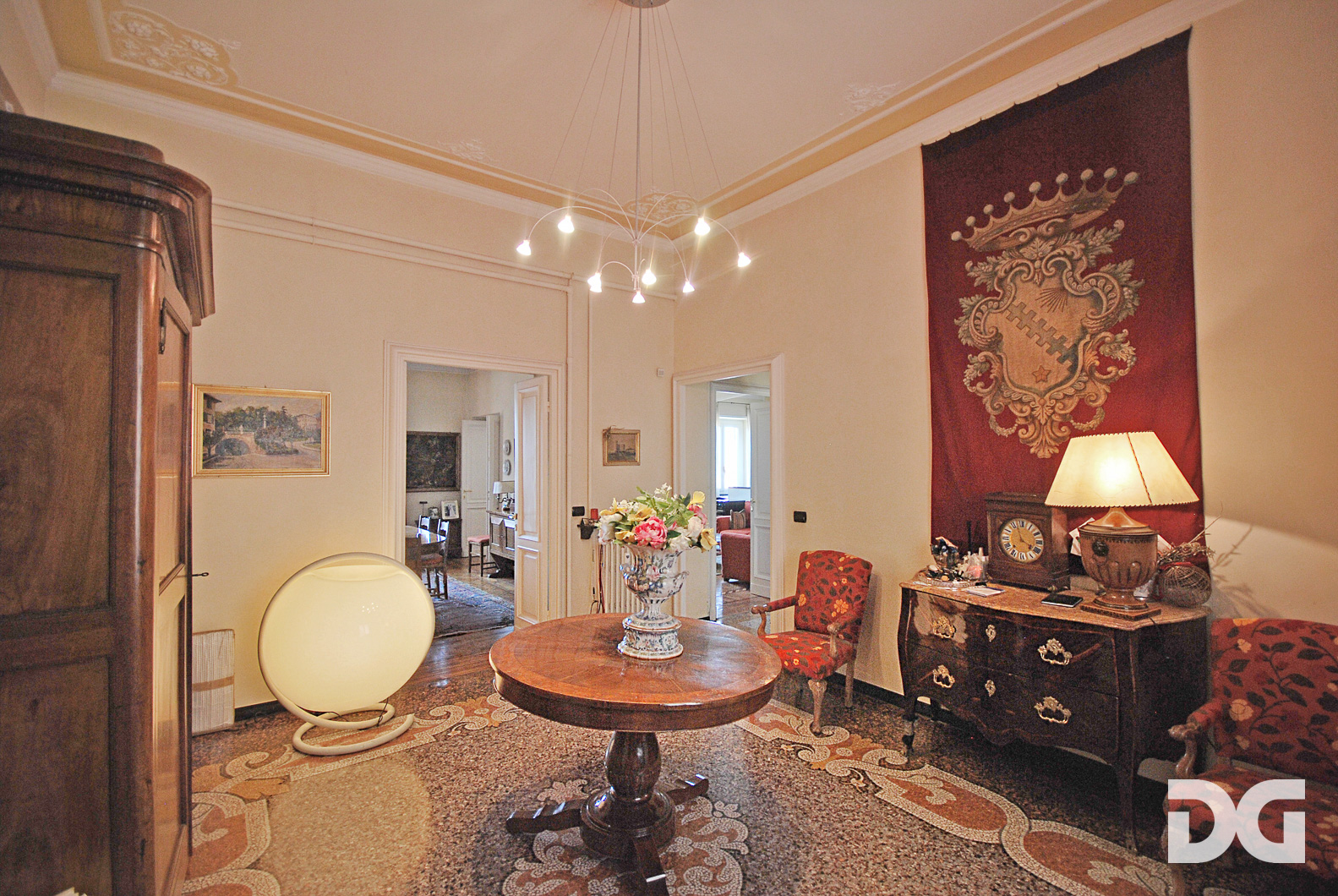 Immobiliare Del Guasta CENTRO – VIA RAGGIO PERFETTI E PANORAMICI MQ. 292 BALCONE POSTO AUTO