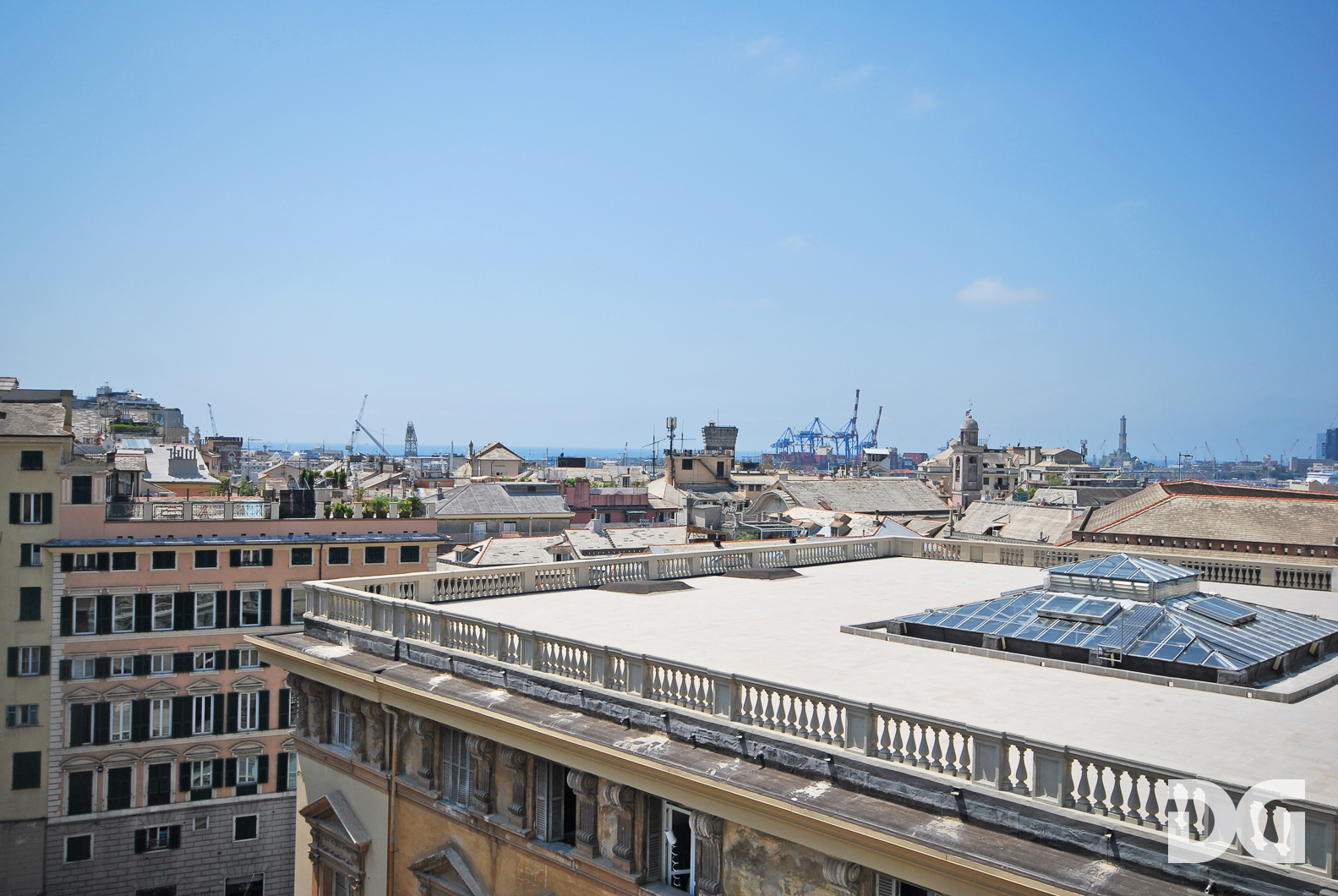 Immobiliare Del Guasta CENTRO – VIA RAGGIO PERFETTI E PANORAMICI MQ. 292 BALCONE POSTO AUTO