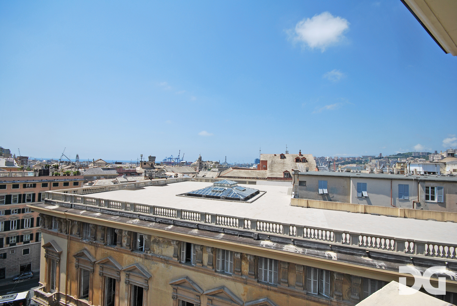 Immobiliare Del Guasta CENTRO – VIA RAGGIO PERFETTI E PANORAMICI MQ. 292 BALCONE POSTO AUTO