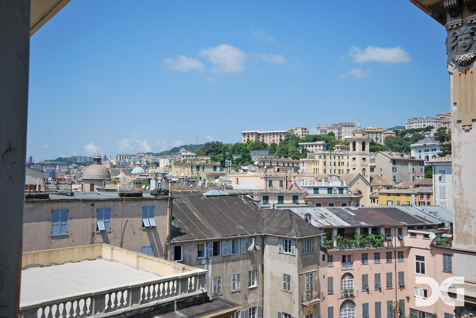 Immobiliare Del Guasta CENTRO – VIA RAGGIO PERFETTI E PANORAMICI MQ. 292 BALCONE POSTO AUTO