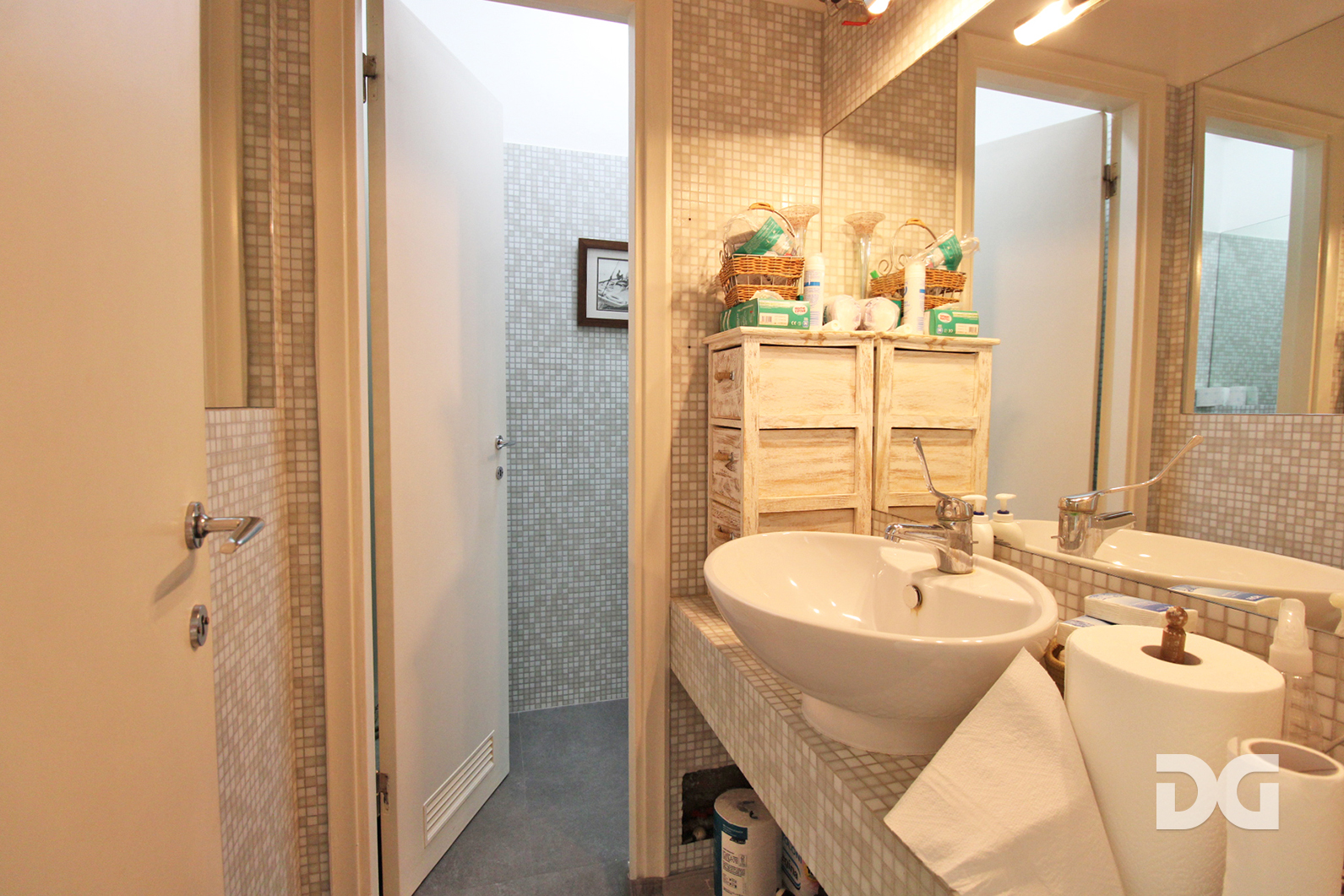 Immobiliare Del Guasta PIAZZA PICCAPIETRA – UFFICIO MQ. 118 