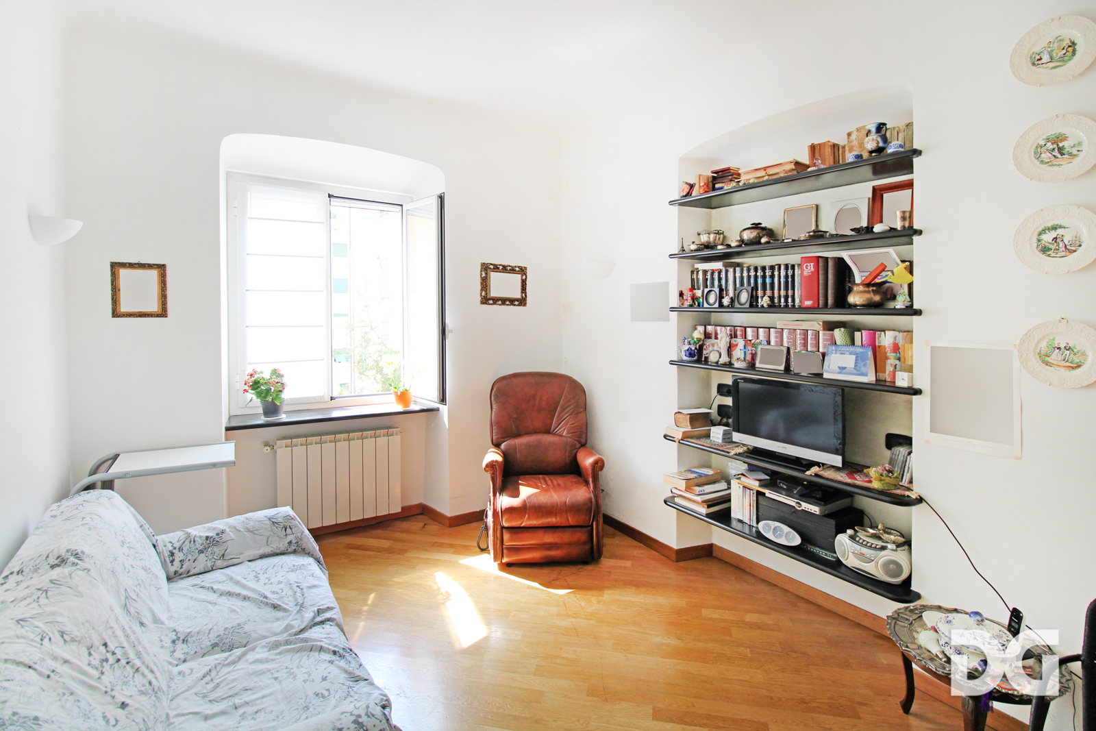 Immobiliare Del Guasta CASTELLETTO – PIAZZA VILLA MQ. 89 