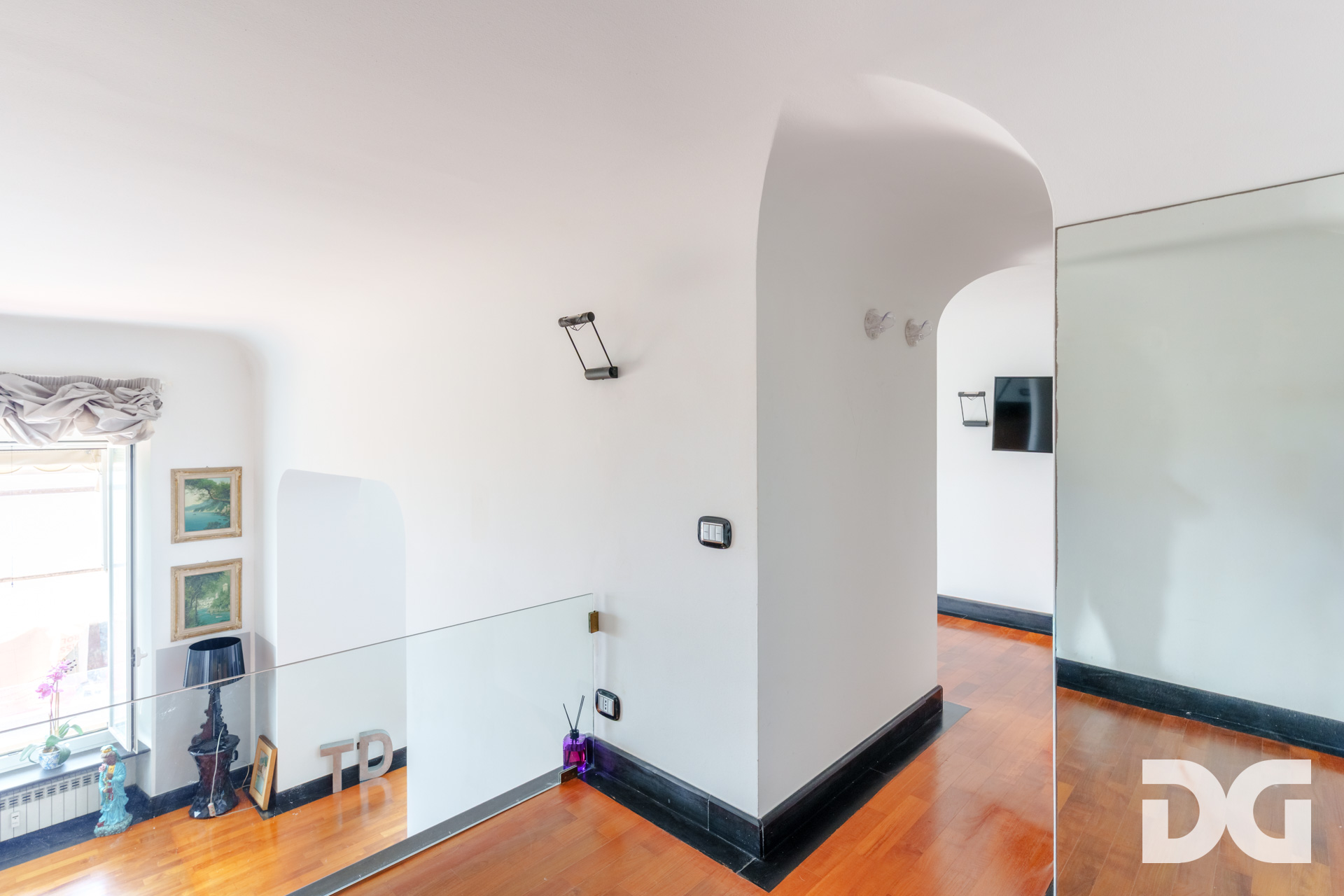 Immobiliare Del Guasta NERVI – VIA CAPOUNGO RESIDENCE EDEN PERFETTI MQ.63 CON PARCO E PISCINA