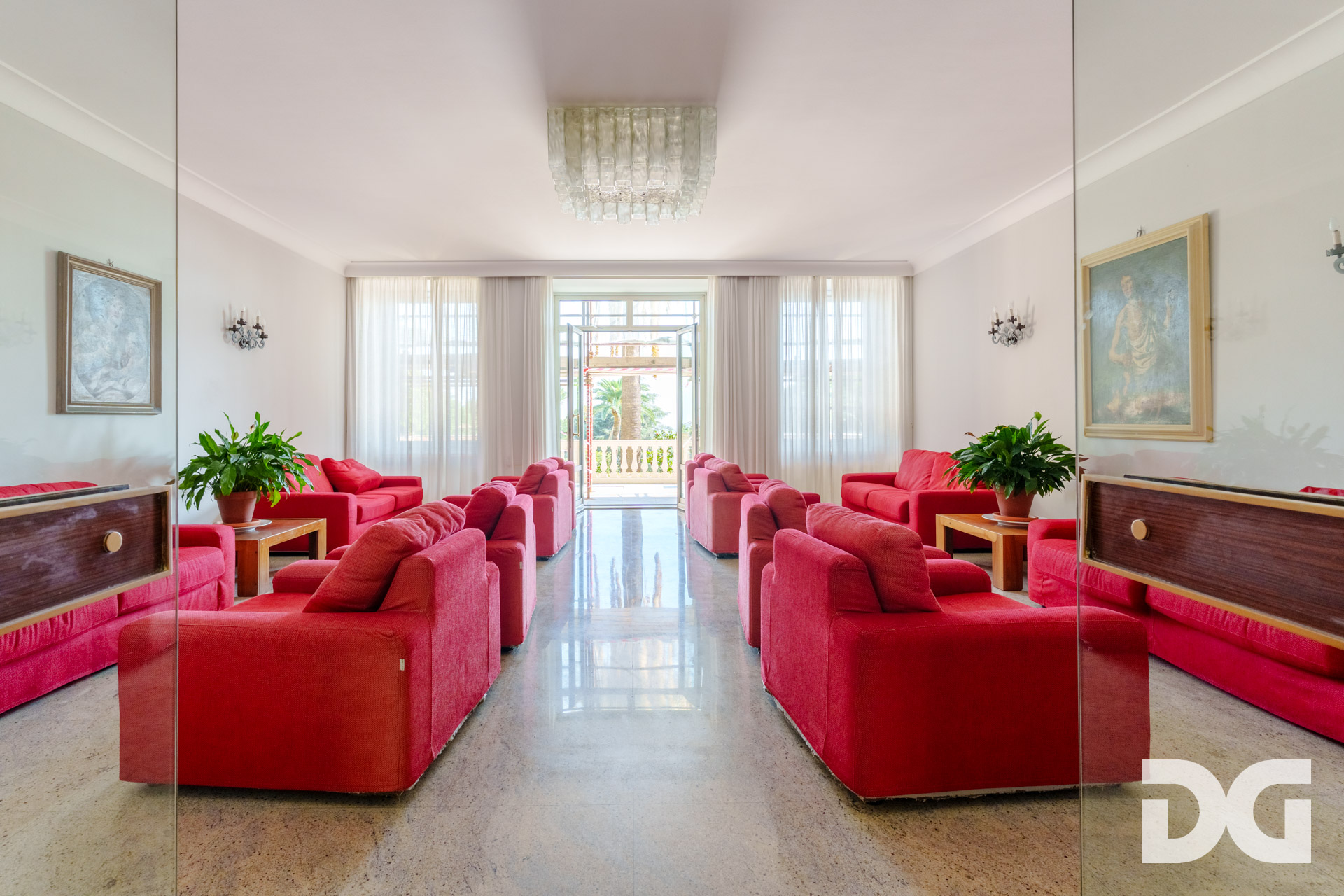 Immobiliare Del Guasta NERVI – VIA CAPOUNGO RESIDENCE EDEN PERFETTI MQ.63 CON PARCO E PISCINA