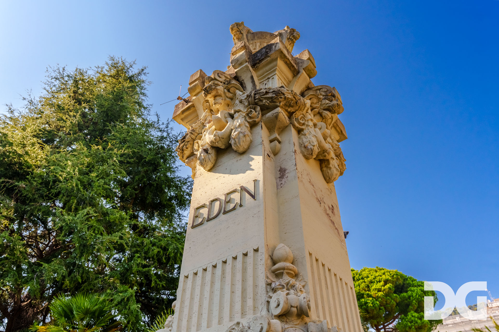 Immobiliare Del Guasta NERVI – VIA CAPOUNGO RESIDENCE EDEN PERFETTI MQ.63 CON PARCO E PISCINA