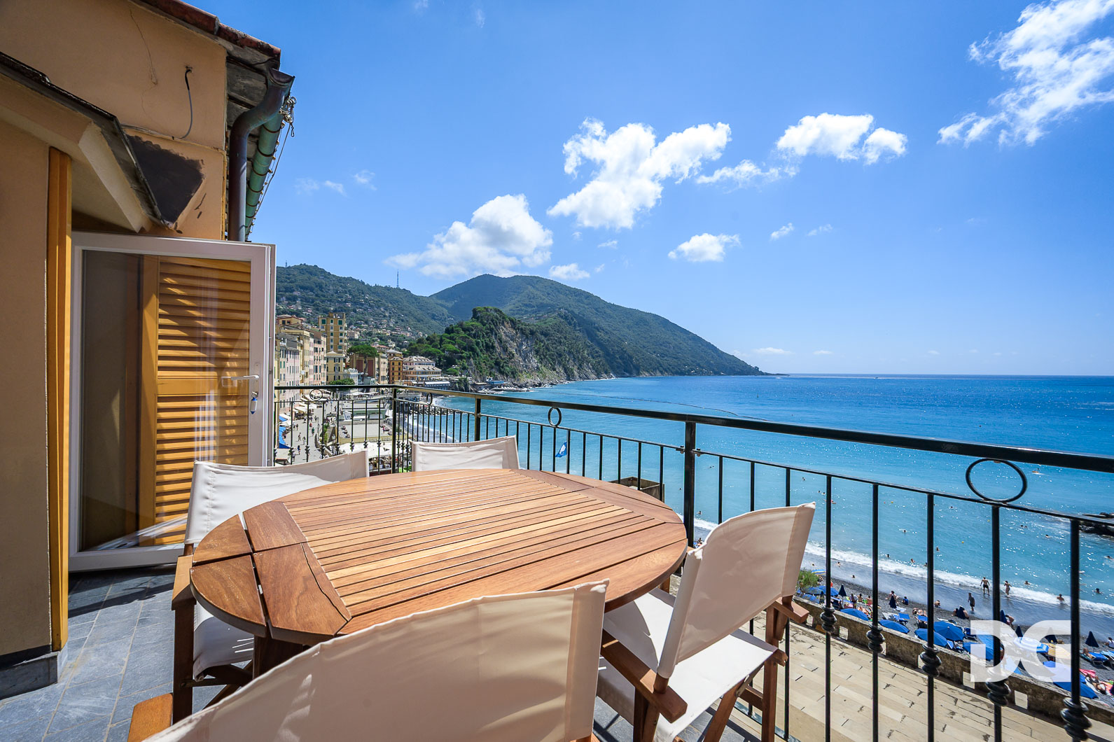Immobiliare Del Guasta CAMOGLI - PASSEGGIATA A MARE – ESCLUSIVO ATTICO CON TERRAZZO PANORAMICO 
