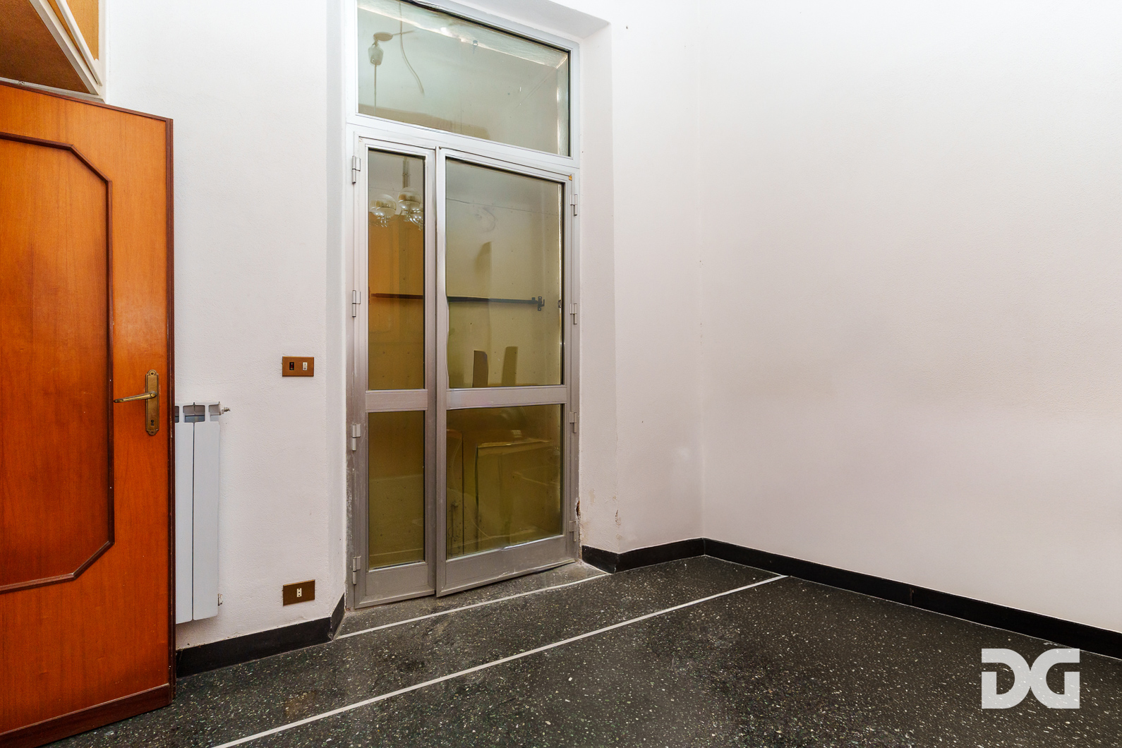 Immobiliare Del Guasta PEGLI – VIALE MODUGNO VILLA PANORAMICA MQ.337 CON GIARDINO E POSTI AUTO 