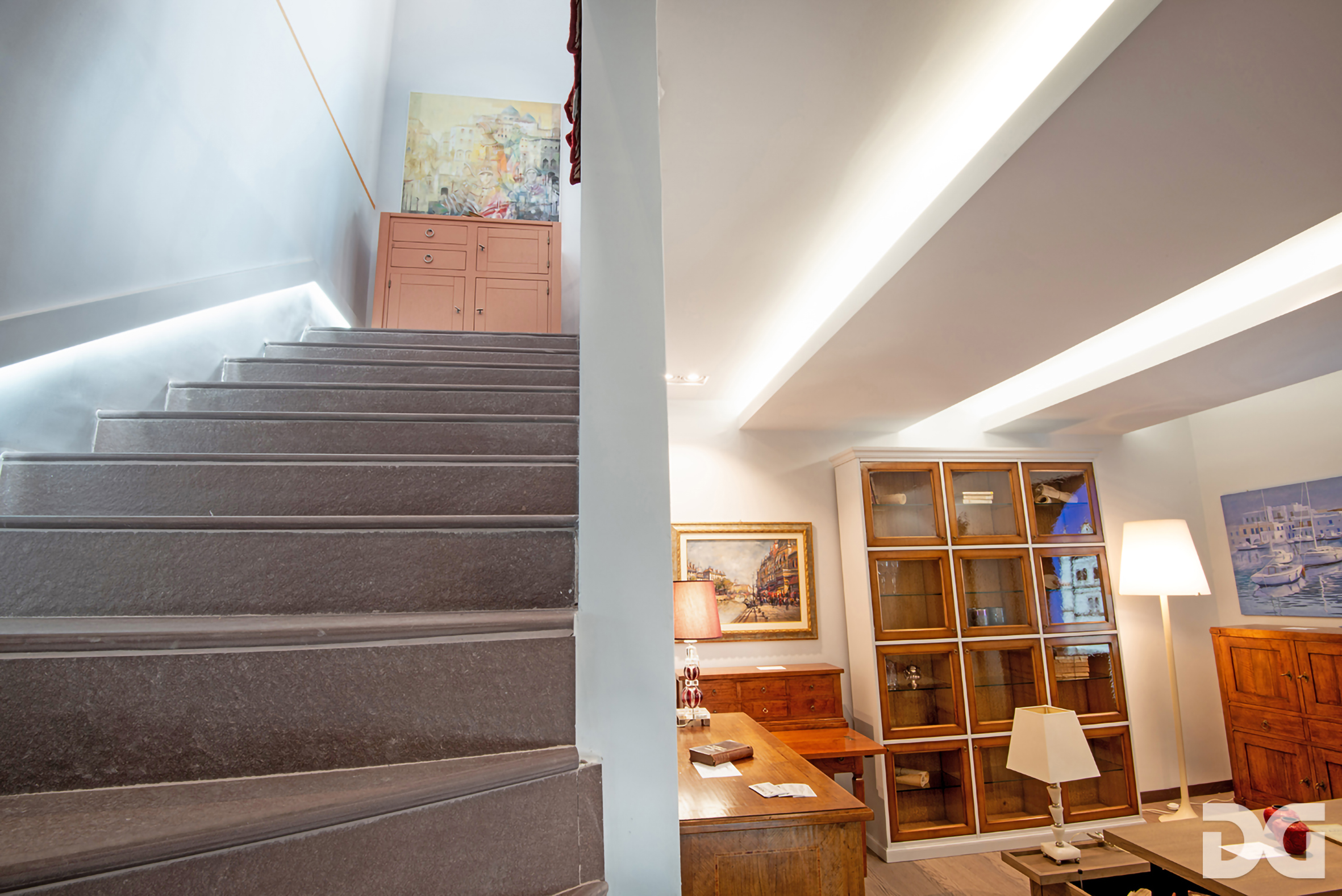 Immobiliare Del Guasta VIA FIASELLA – NEGOZIO MQ. 350 AMPIO PARCHEGGIO 