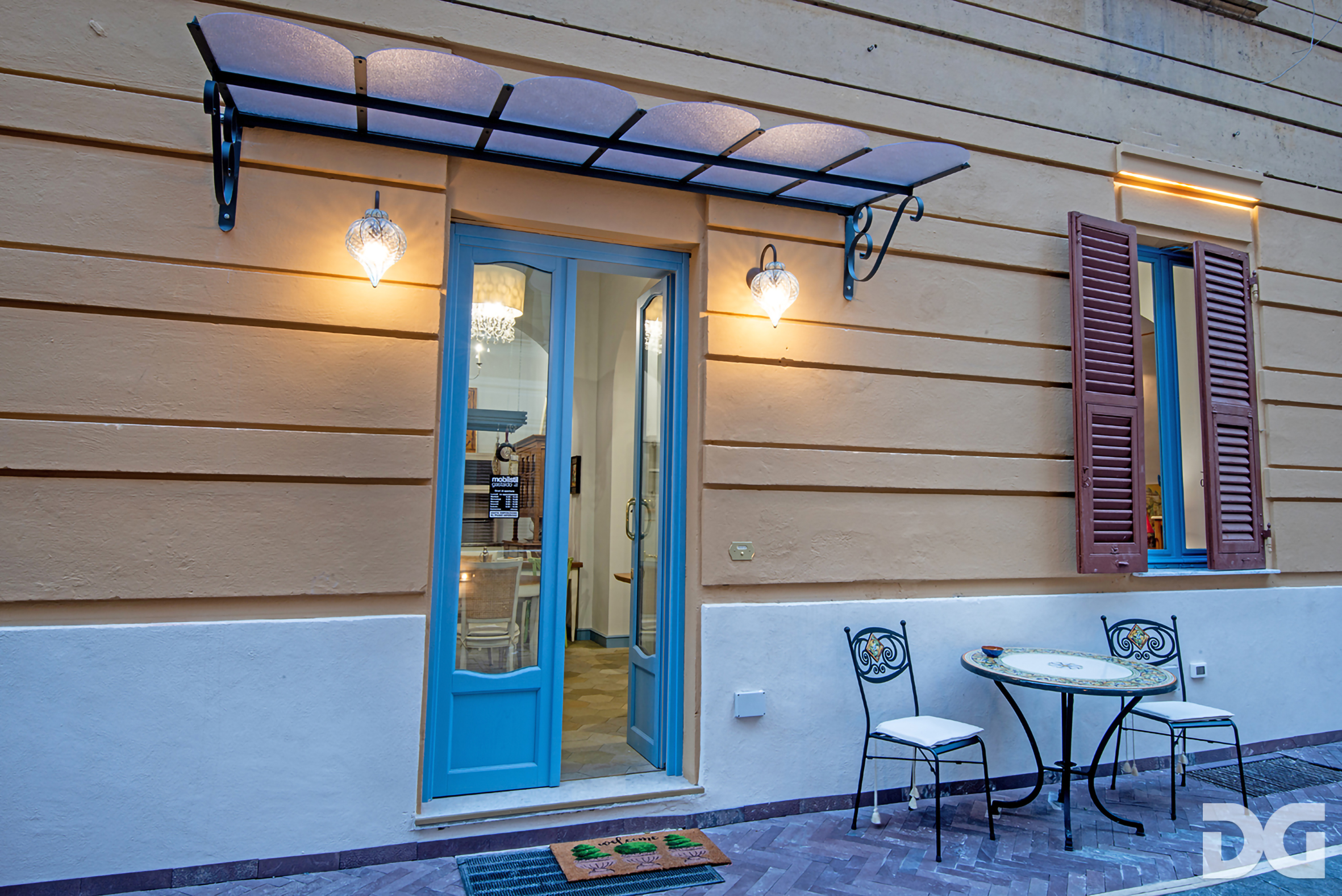 Immobiliare Del Guasta VIA FIASELLA – NEGOZIO MQ. 350 AMPIO PARCHEGGIO 