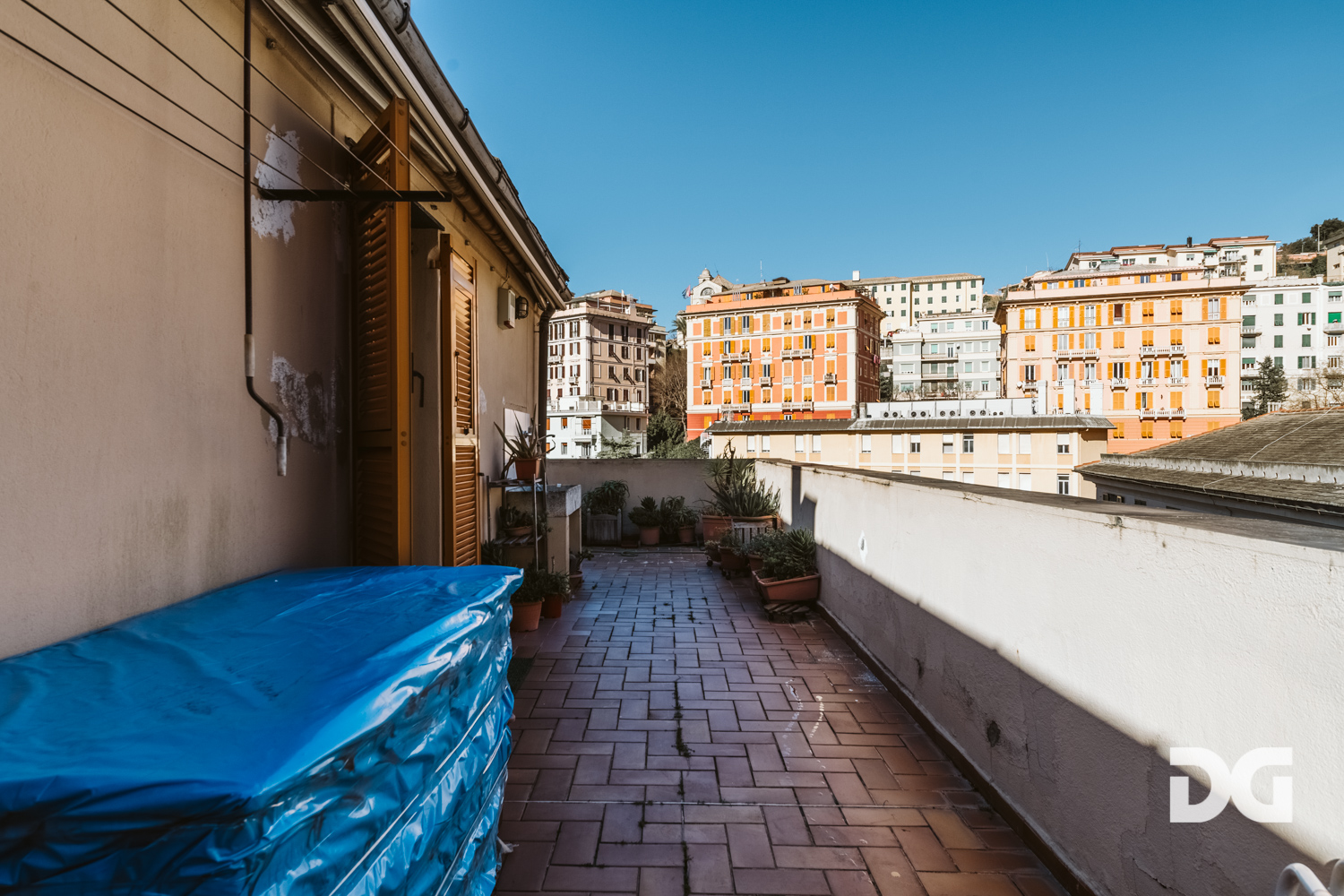 Immobiliare Del Guasta CASTELLETTO – C.SO UGO BASSI ATTICO MQ. 123 PANORAMICO CON TERRAZZO 