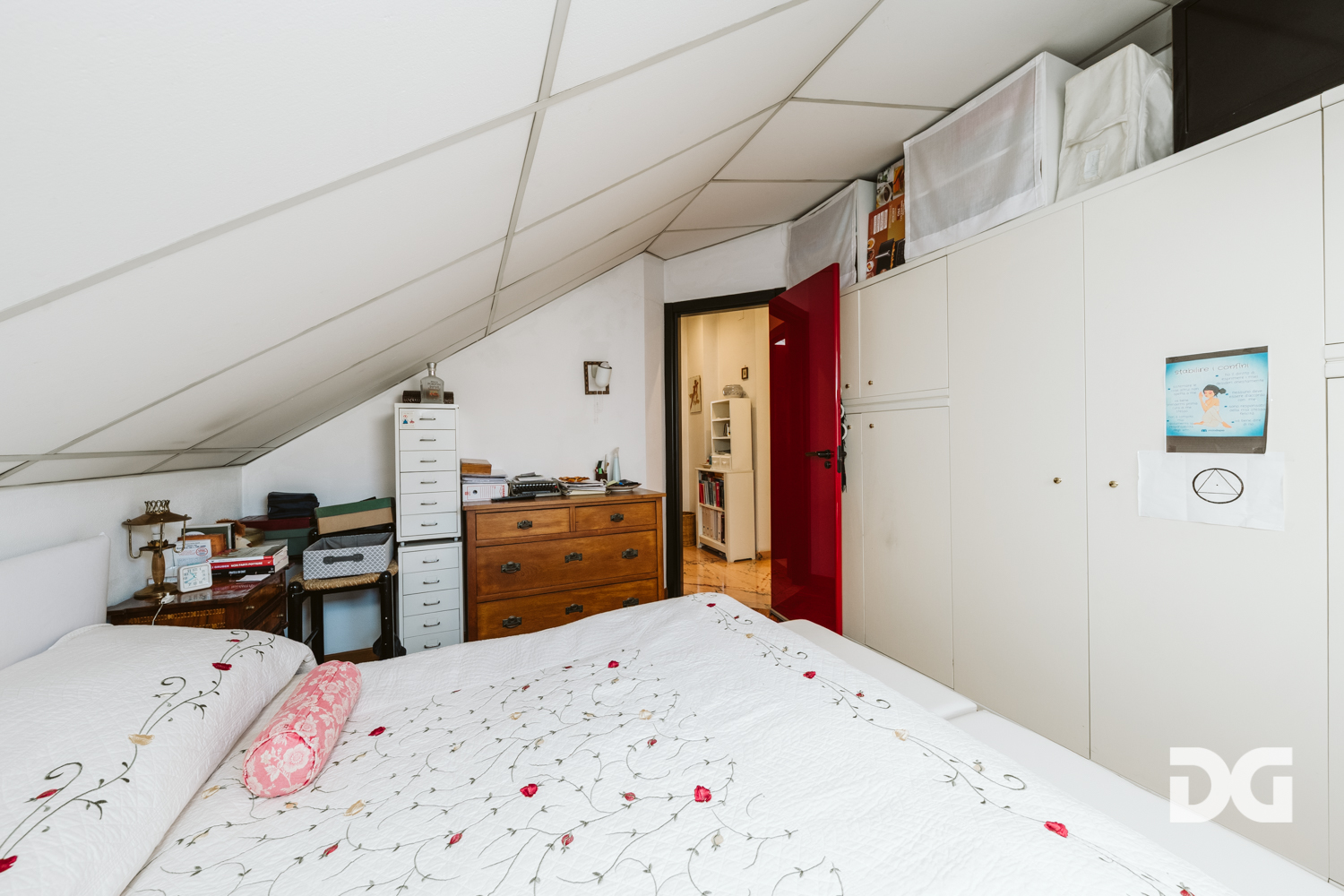 Immobiliare Del Guasta CASTELLETTO – C.SO UGO BASSI ATTICO MQ. 123 PANORAMICO CON TERRAZZO 