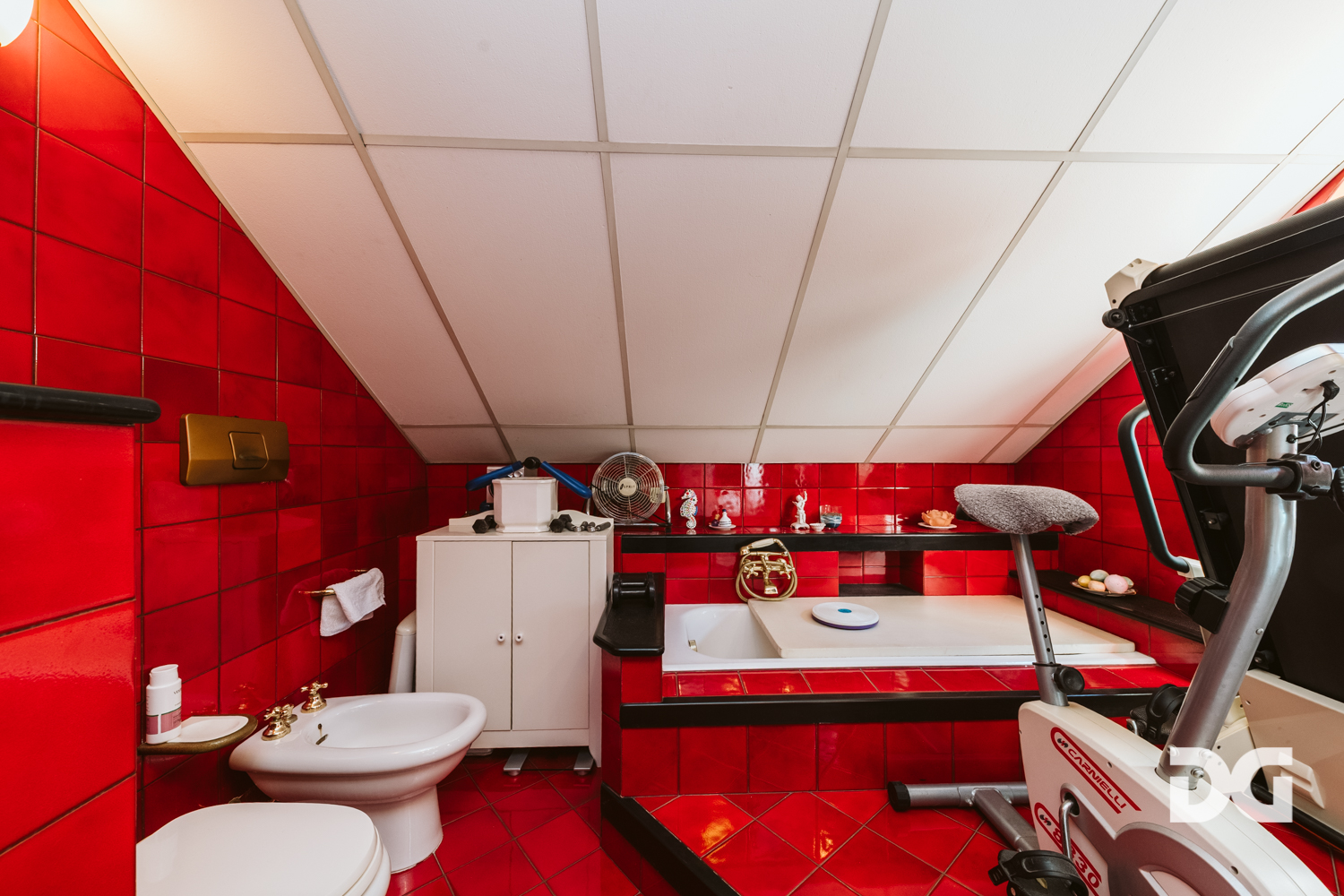 Immobiliare Del Guasta CASTELLETTO – C.SO UGO BASSI ATTICO MQ. 123 PANORAMICO CON TERRAZZO 