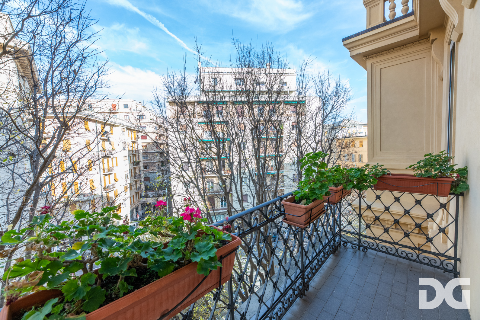 Immobiliare Del Guasta CARIGNANO – C.SO MENTANA PRESTIGIOSI MQ. 240 ULTRARIFINITI 