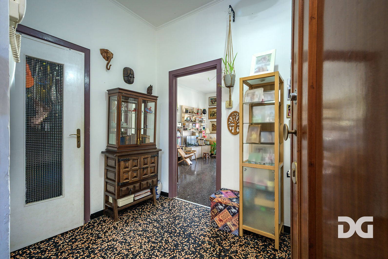 Immobiliare Del Guasta ALBISSOLA MARINA - VIALE FARAGGIANA – MQ. 99 A POCHI PASSI DAL MARE 