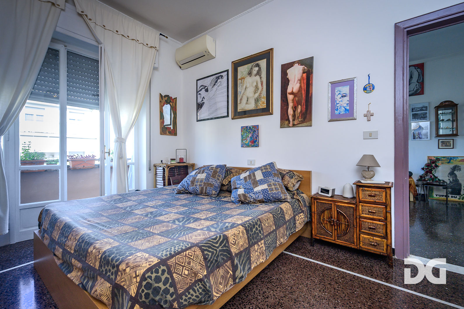 Immobiliare Del Guasta ALBISSOLA MARINA - VIALE FARAGGIANA – MQ. 99 A POCHI PASSI DAL MARE 