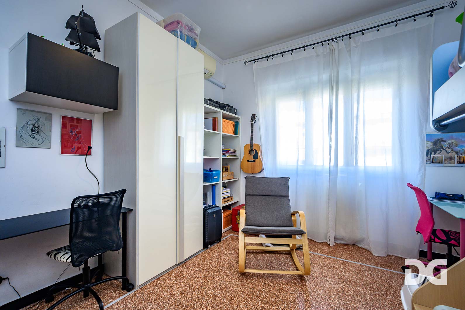 Immobiliare Del Guasta ALBISSOLA MARINA - VIALE FARAGGIANA – MQ. 99 A POCHI PASSI DAL MARE 