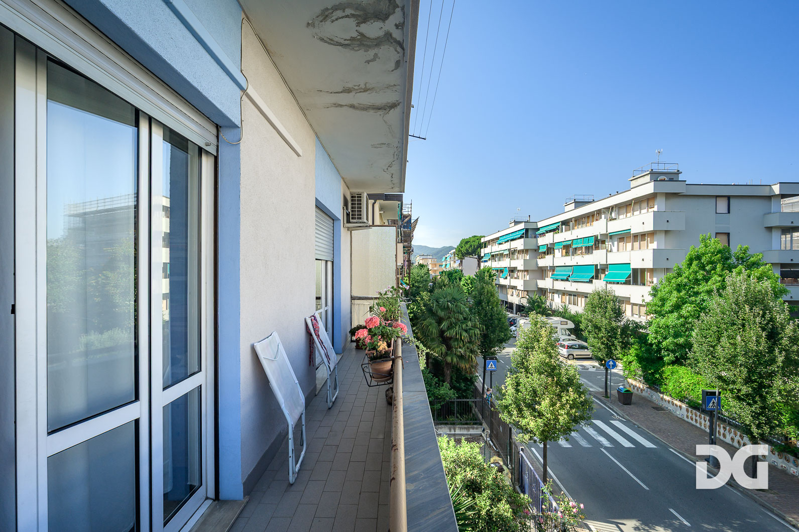 Immobiliare Del Guasta ALBISSOLA MARINA - VIALE FARAGGIANA – MQ. 99 A POCHI PASSI DAL MARE 