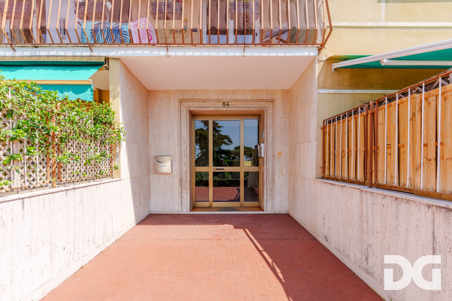 Immobiliare Del Guasta BORGORATTI – VIA BORGORATTI PANORAMICISSIMI MQ. 100 CON BALCONATA 