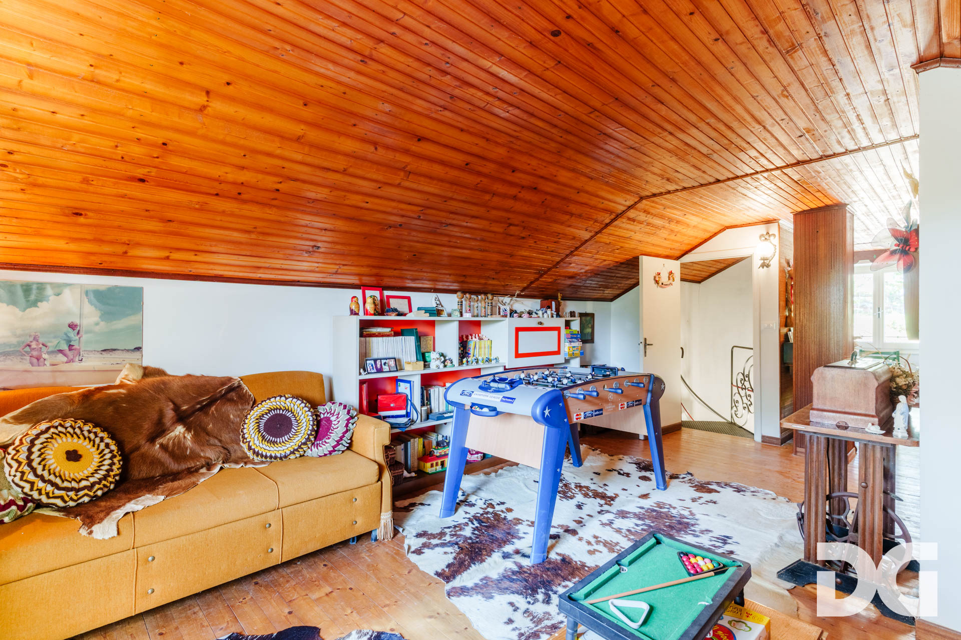 Immobiliare Del Guasta TIGLIETO – VILLA BIFAMILIARE MQ. 196 CON GIARDINO, TERRAZZI E BOX