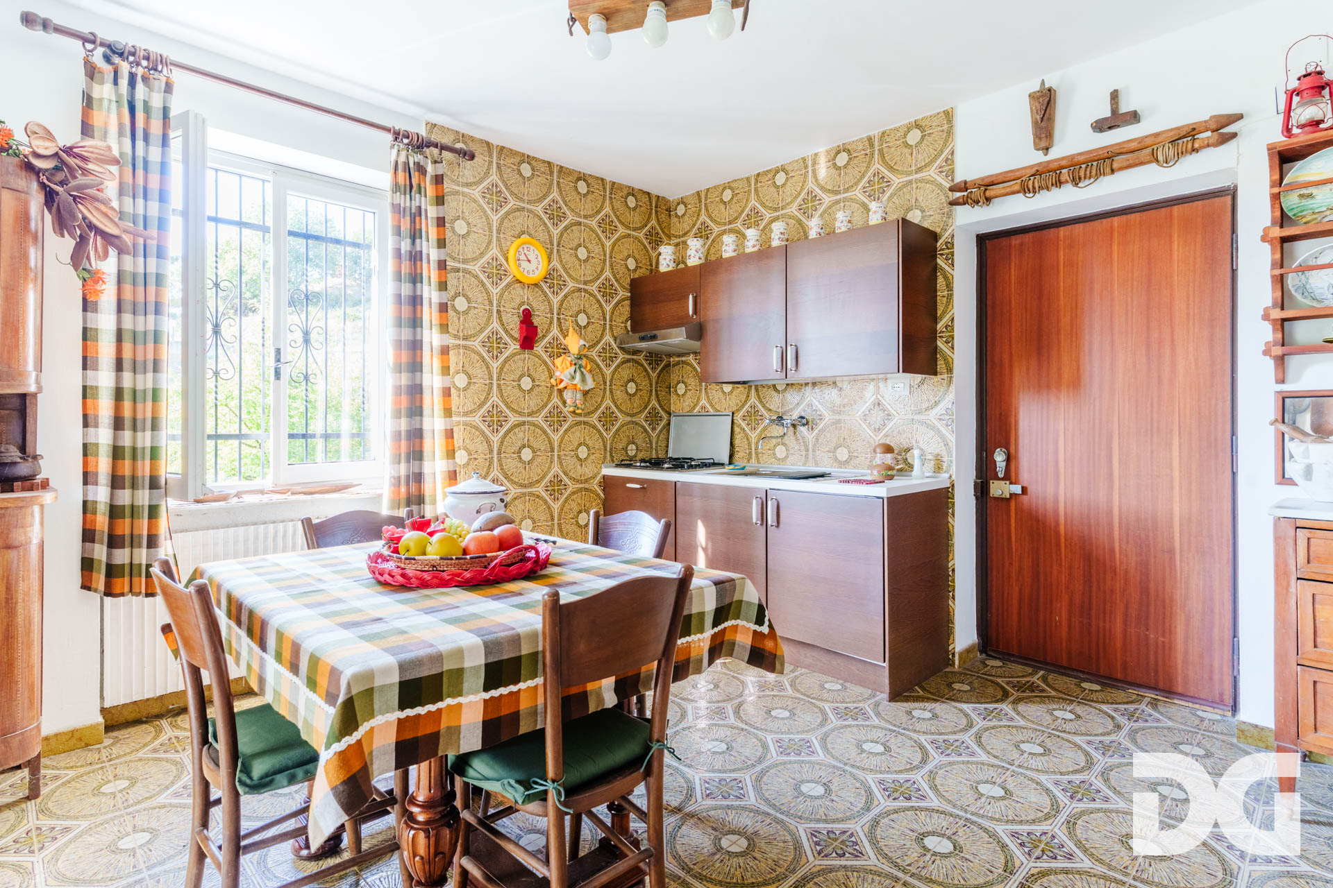 Immobiliare Del Guasta TIGLIETO – VILLA BIFAMILIARE MQ. 196 CON GIARDINO, TERRAZZI E BOX