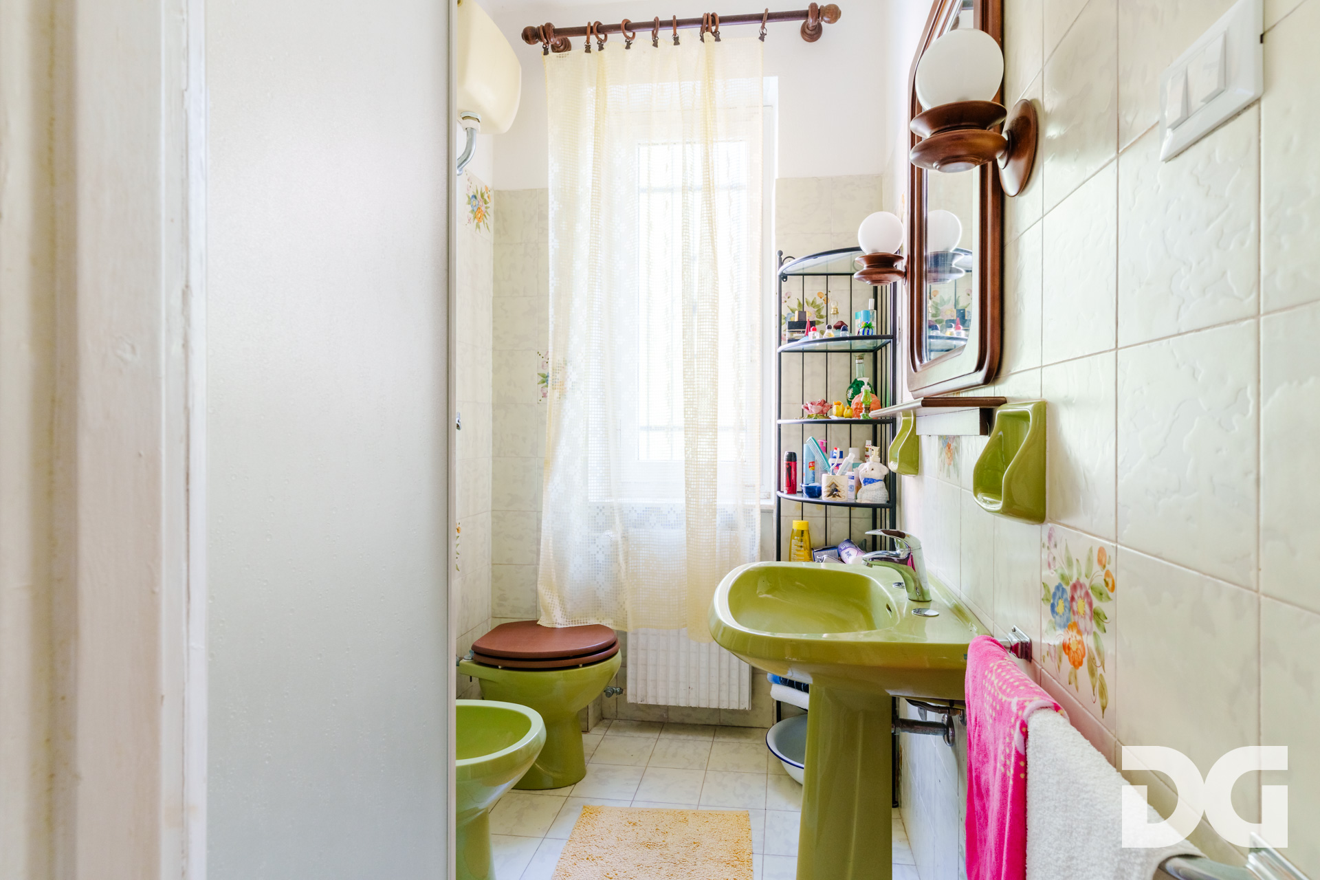 Immobiliare Del Guasta TIGLIETO – VILLA BIFAMILIARE MQ. 196 CON GIARDINO, TERRAZZI E BOX
