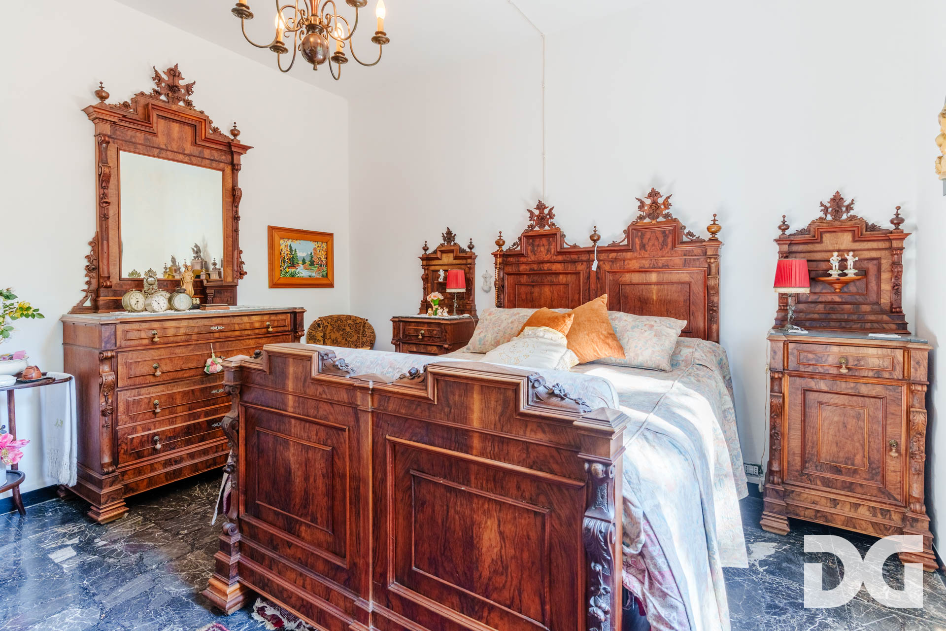 Immobiliare Del Guasta TIGLIETO – VILLA BIFAMILIARE MQ. 196 CON GIARDINO, TERRAZZI E BOX
