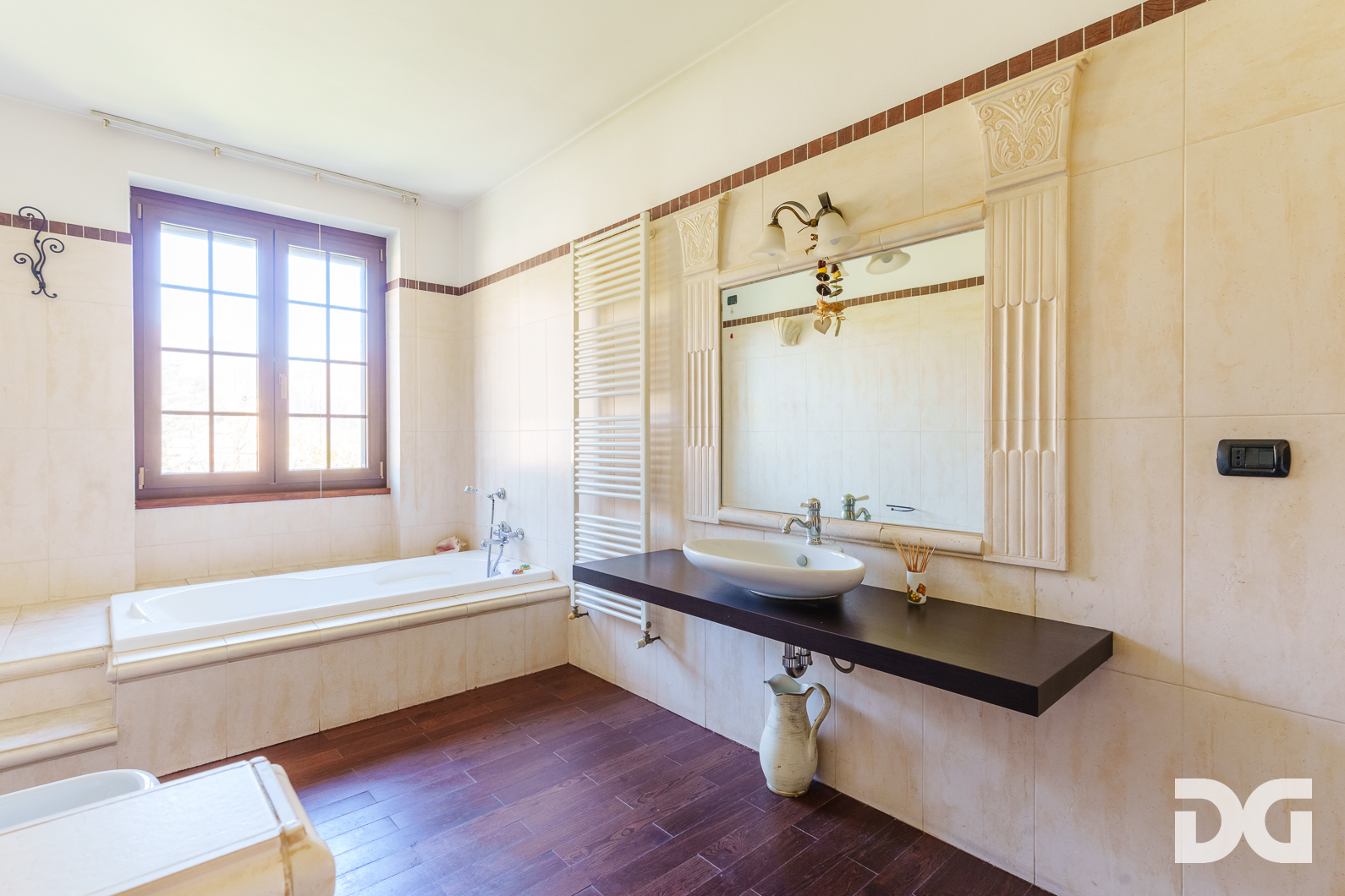 Immobiliare Del Guasta ISOLA DEL CANTONE – VIA DRITTA VILLA INDIPENDENTE MQ.360 CON AMPIO GIARDINO 