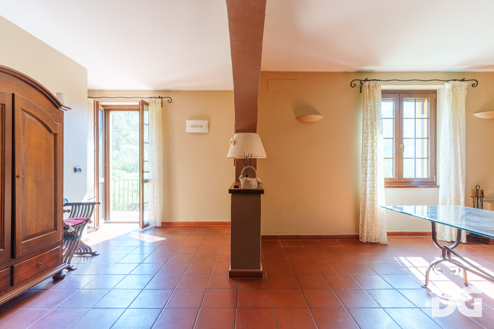 Immobiliare Del Guasta ISOLA DEL CANTONE – VIA DRITTA VILLA INDIPENDENTE MQ.360 CON AMPIO GIARDINO 