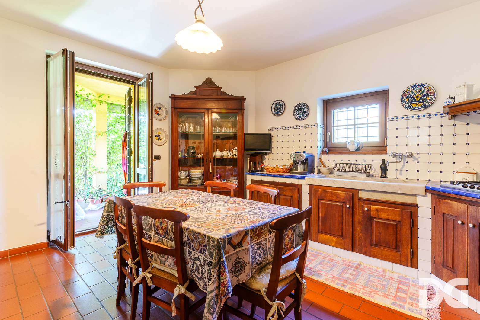 Immobiliare Del Guasta ISOLA DEL CANTONE – VIA DRITTA VILLA INDIPENDENTE MQ.360 CON AMPIO GIARDINO 