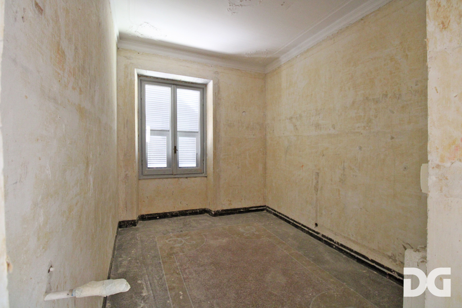 Immobiliare Del Guasta CENTRO – VIA FRUGONI RISTRUTTURATI MQ. 70 CON POGGIOLO