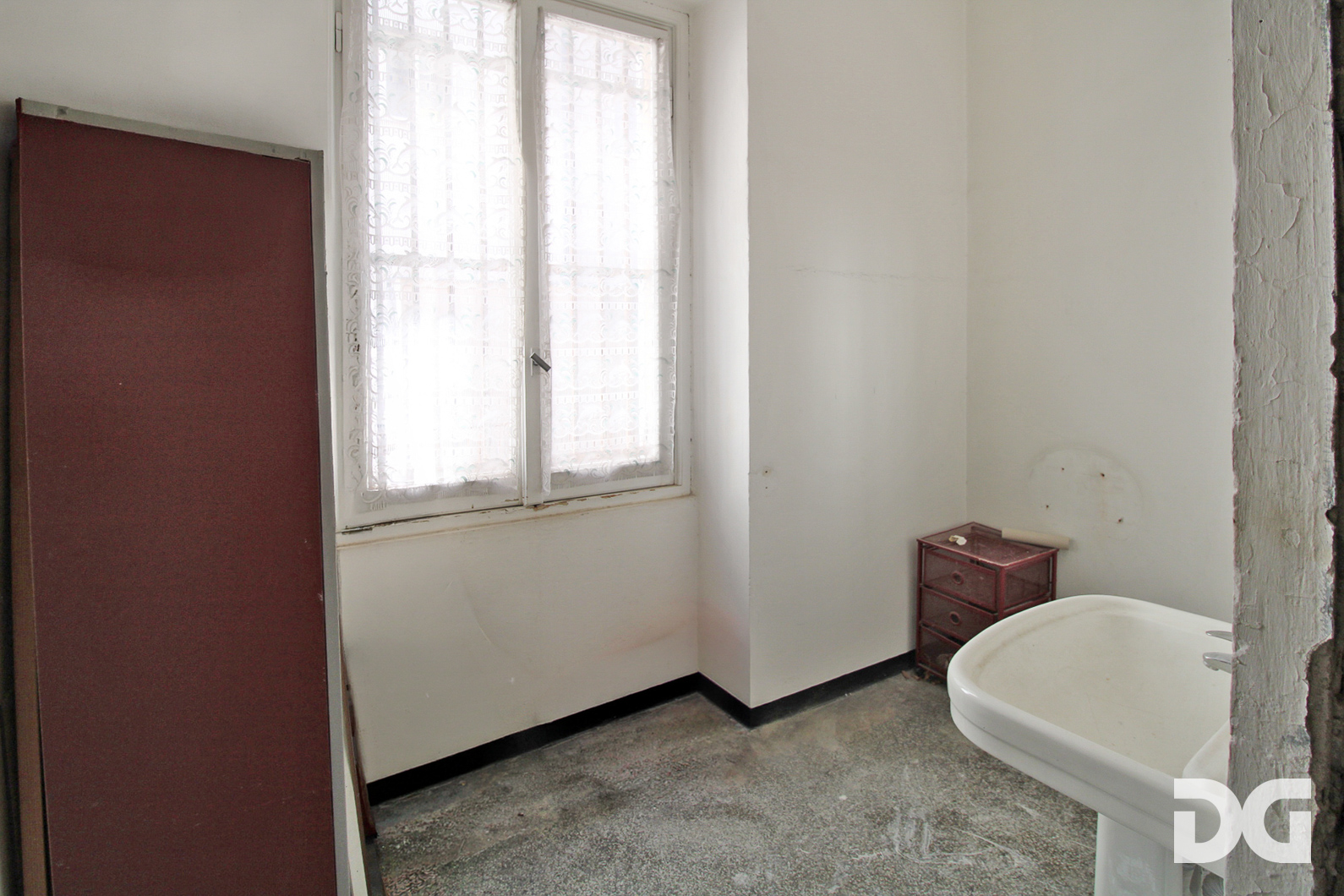 Immobiliare Del Guasta CENTRO – VIA FRUGONI RISTRUTTURATI MQ. 70 CON POGGIOLO