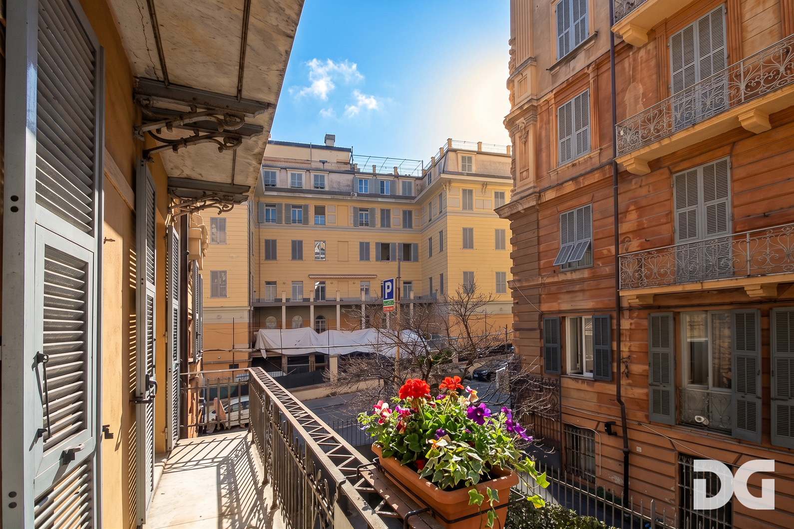 Immobiliare Del Guasta CENTRO – VIA FRUGONI RISTRUTTURATI MQ. 70 CON POGGIOLO
