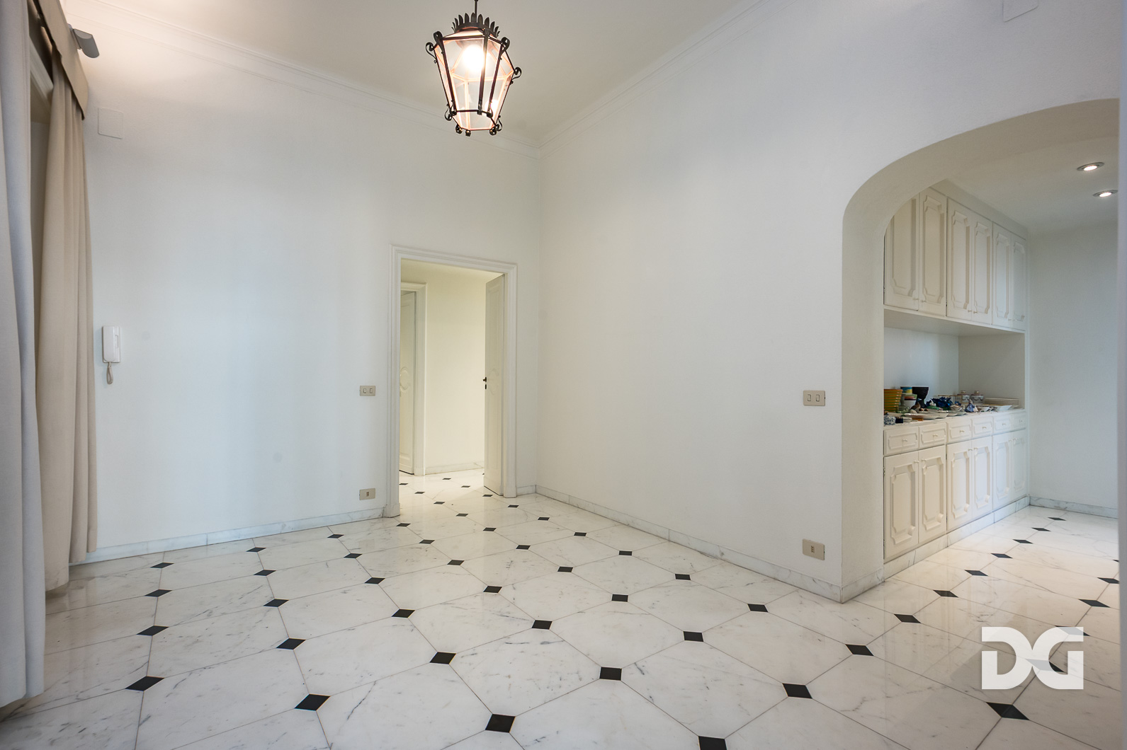 Immobiliare Del Guasta MANIN – VIA ASSAROTTI – PRESTIGIOSI MQ. 222 PENULTIMO PIANO (CAT. A/2) 