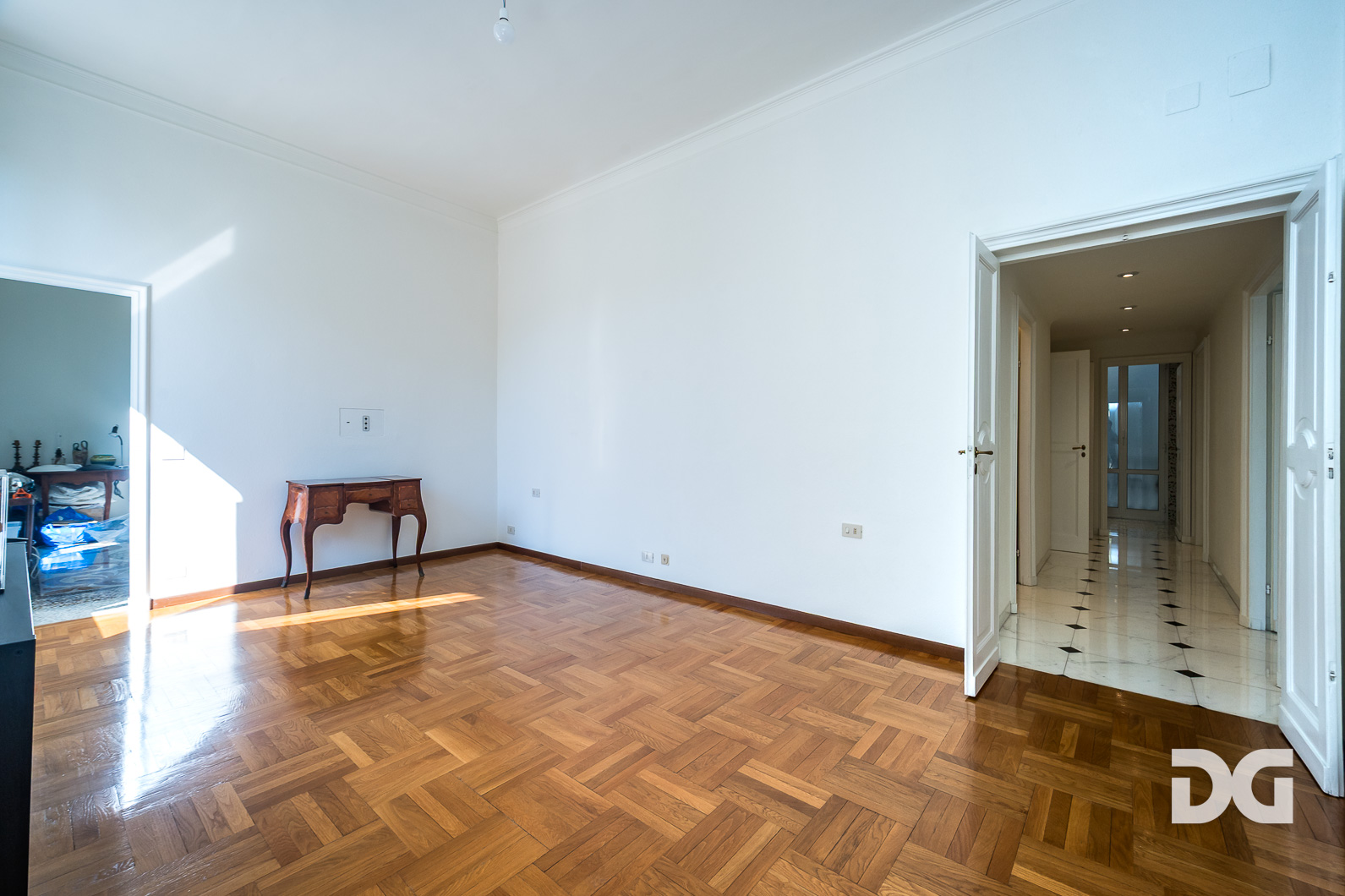 Immobiliare Del Guasta MANIN – VIA ASSAROTTI – PRESTIGIOSI MQ. 222 PENULTIMO PIANO (CAT. A/2) 