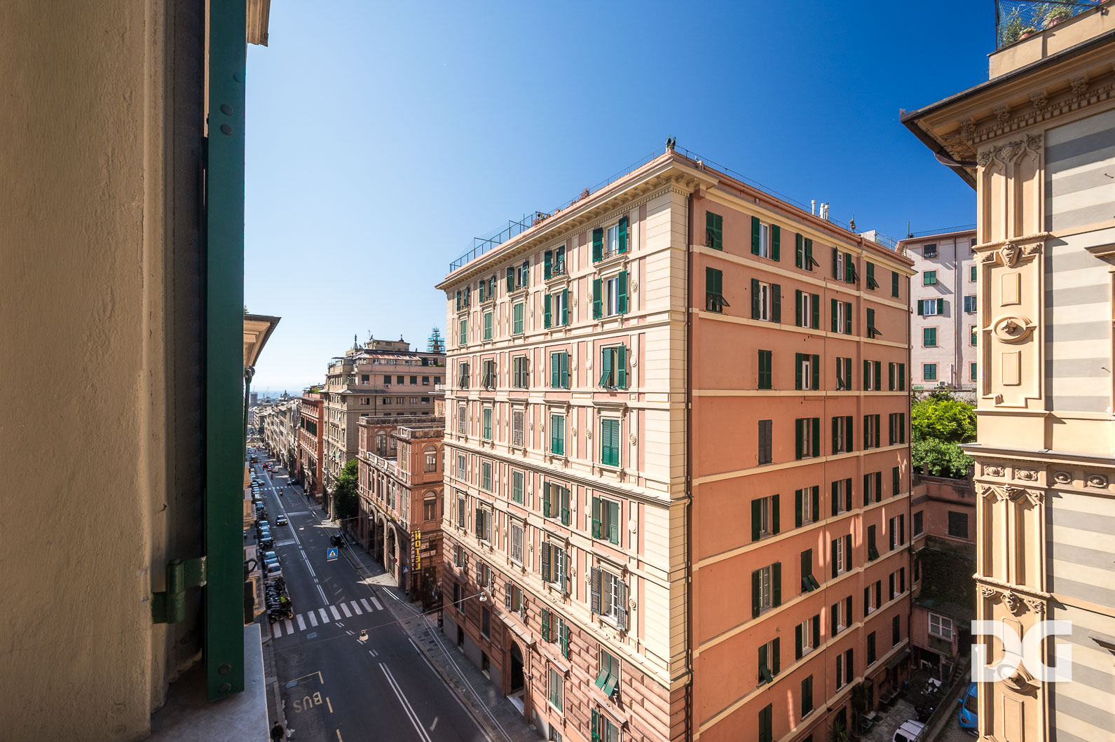 Immobiliare Del Guasta MANIN – VIA ASSAROTTI – PRESTIGIOSI MQ. 222 PENULTIMO PIANO (CAT. A/2) 
