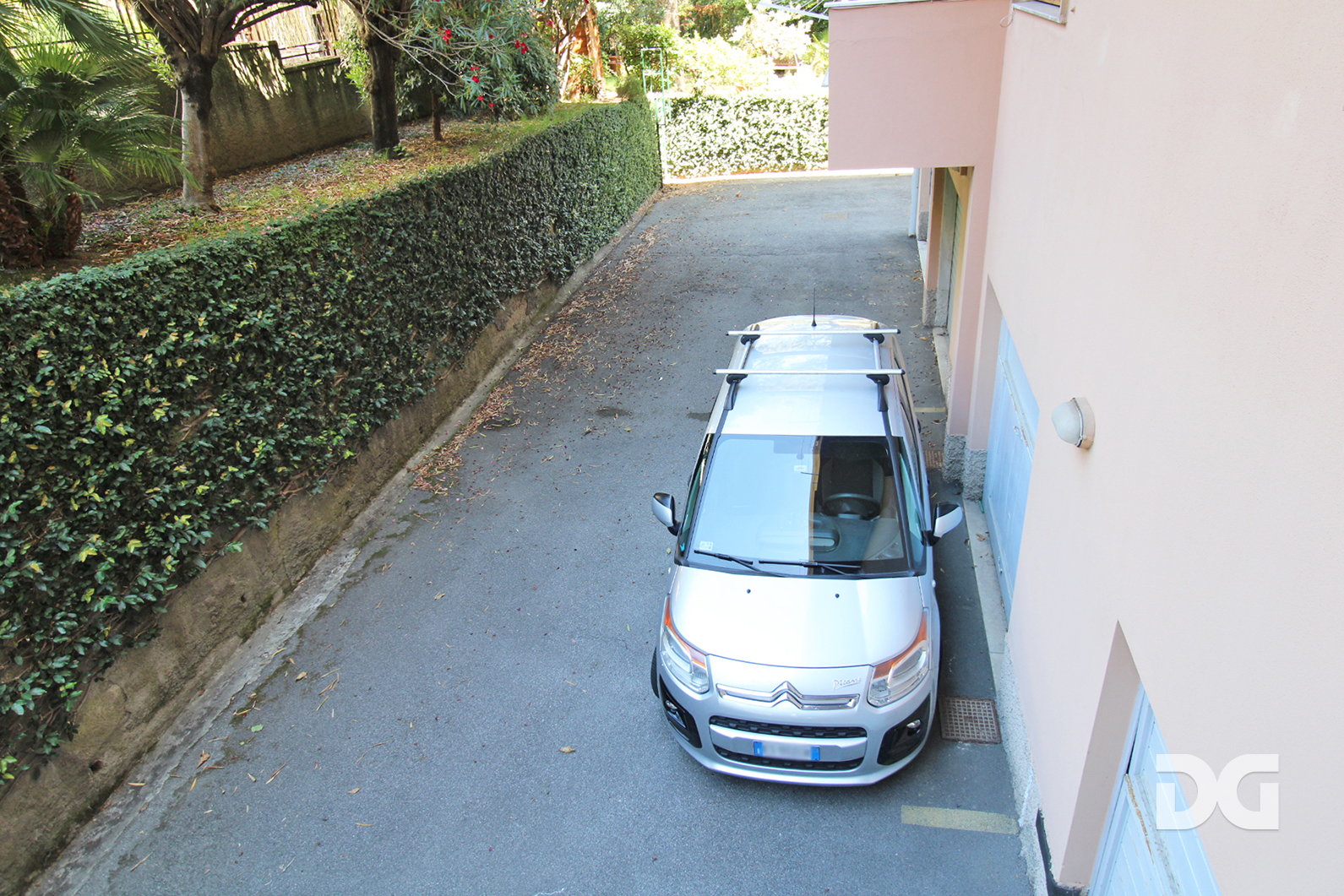 Immobiliare Del Guasta ALBARO - VIALE AREZZO – MQ. 117 CON GRANDE GIARDINO 